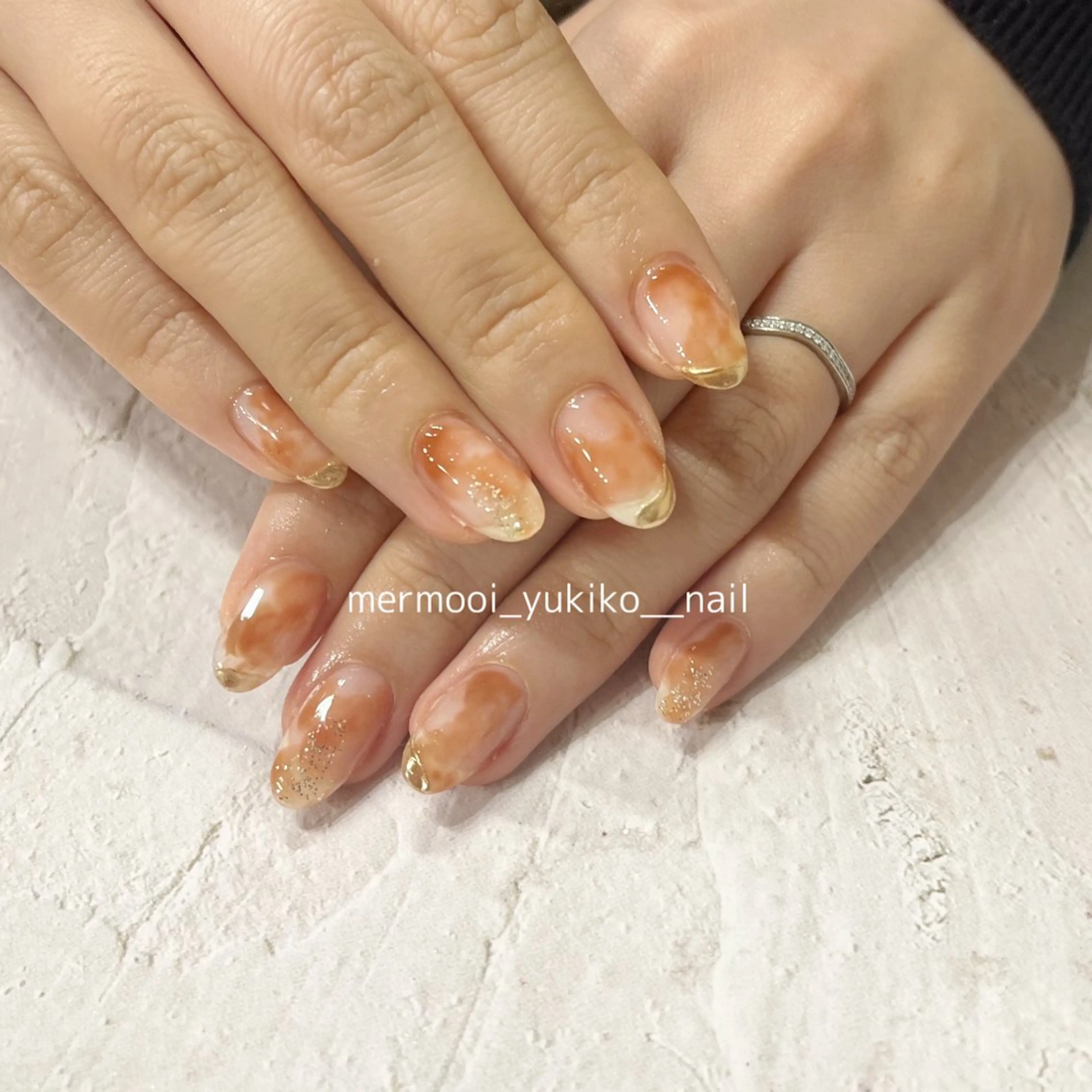 ネイル クリアネイル ジェルネイル ゴールド 韓国ネイル ラメ(グリッター) ハンドネイル melumooi nailのネイルデザイン