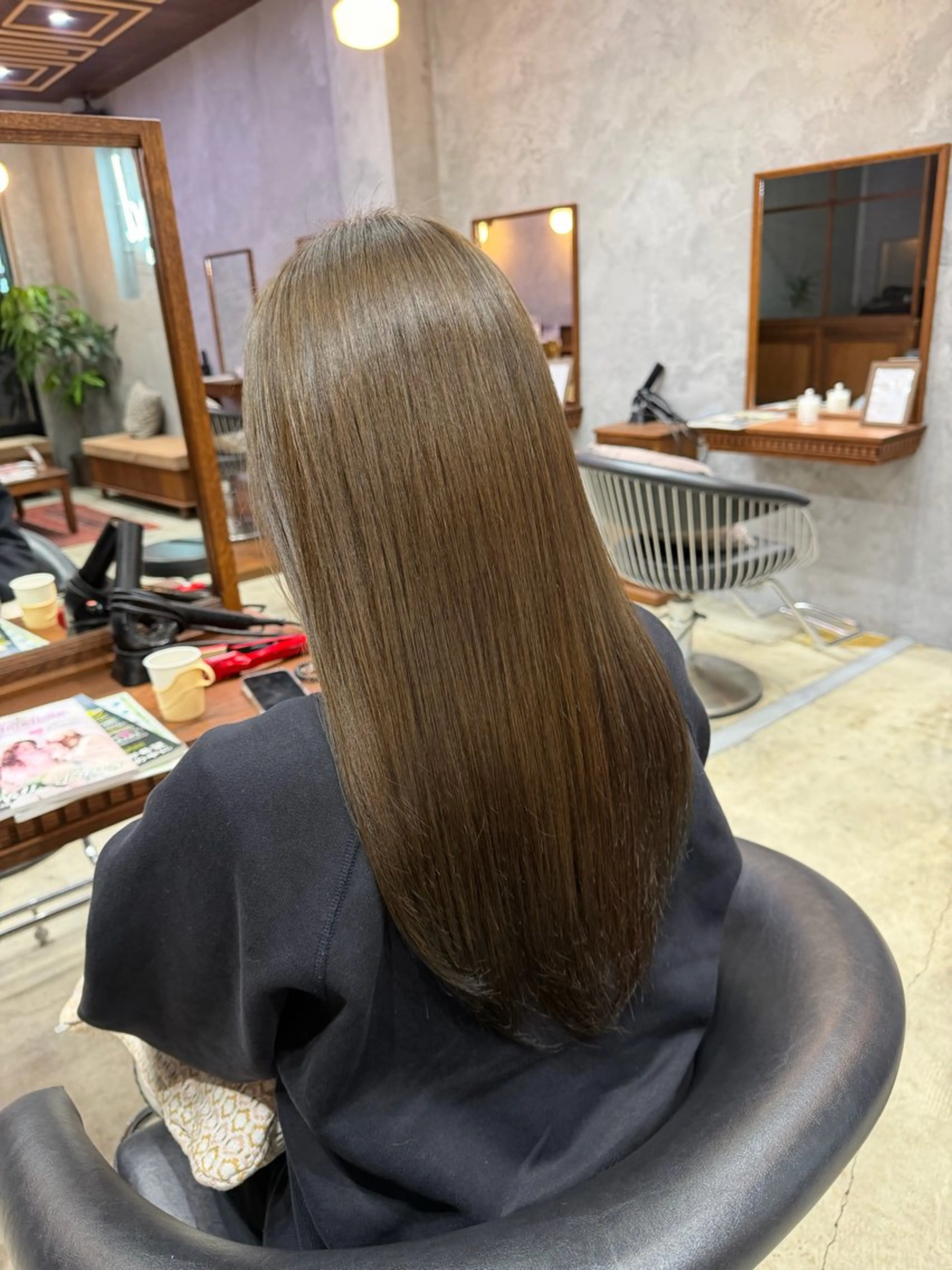 ロング カラー ヘアカラー 井口 そらのヘアスタイル