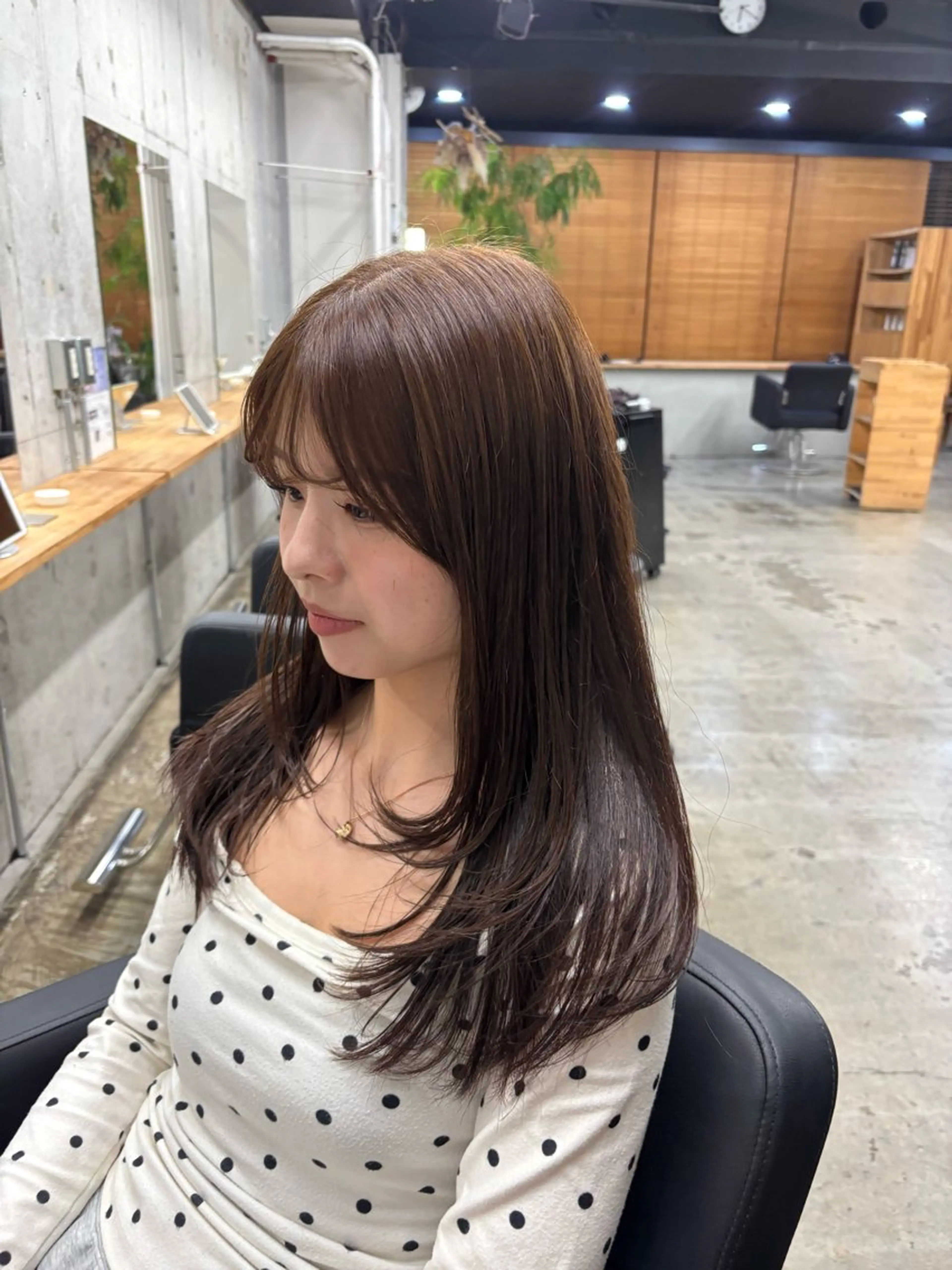 セミロング カラー mono / Manatoのヘアスタイル