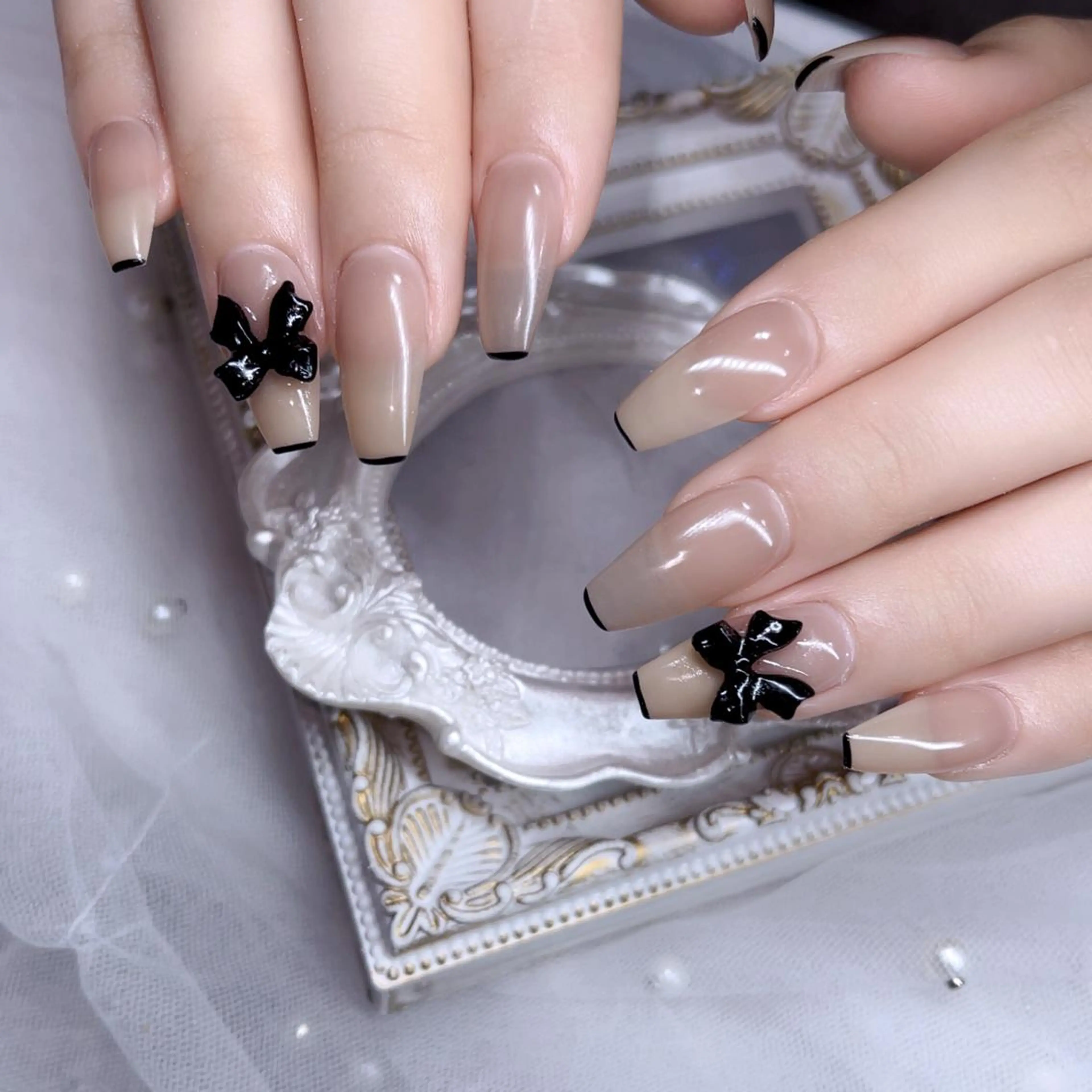 ネイル ハンドネイル Queens ciciのネイルデザイン