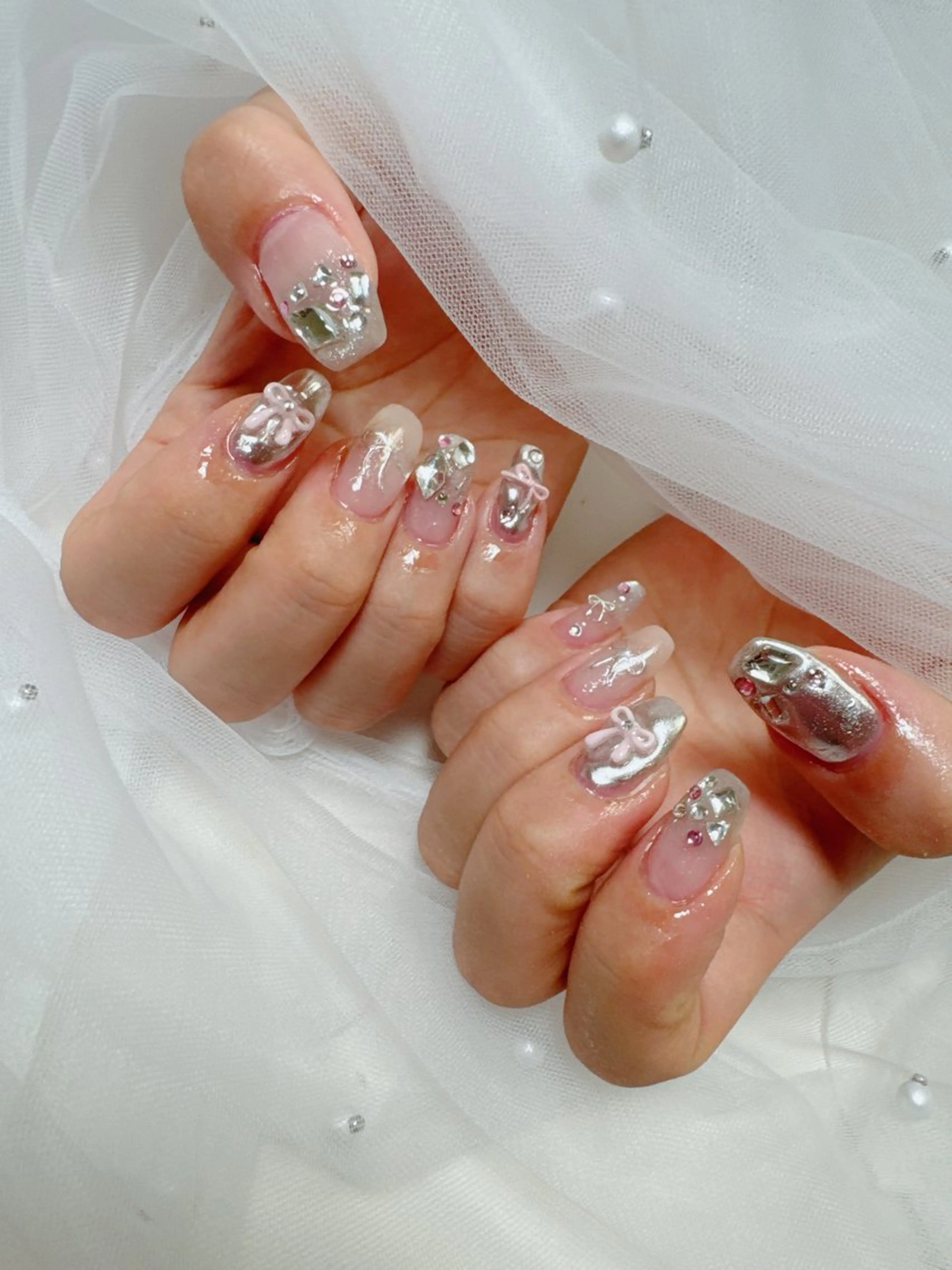 ネイル ジェルネイル ハート キラキラネイル マグネットネイル パラジェル ハンドネイル Queeens nailのネイルデザイン