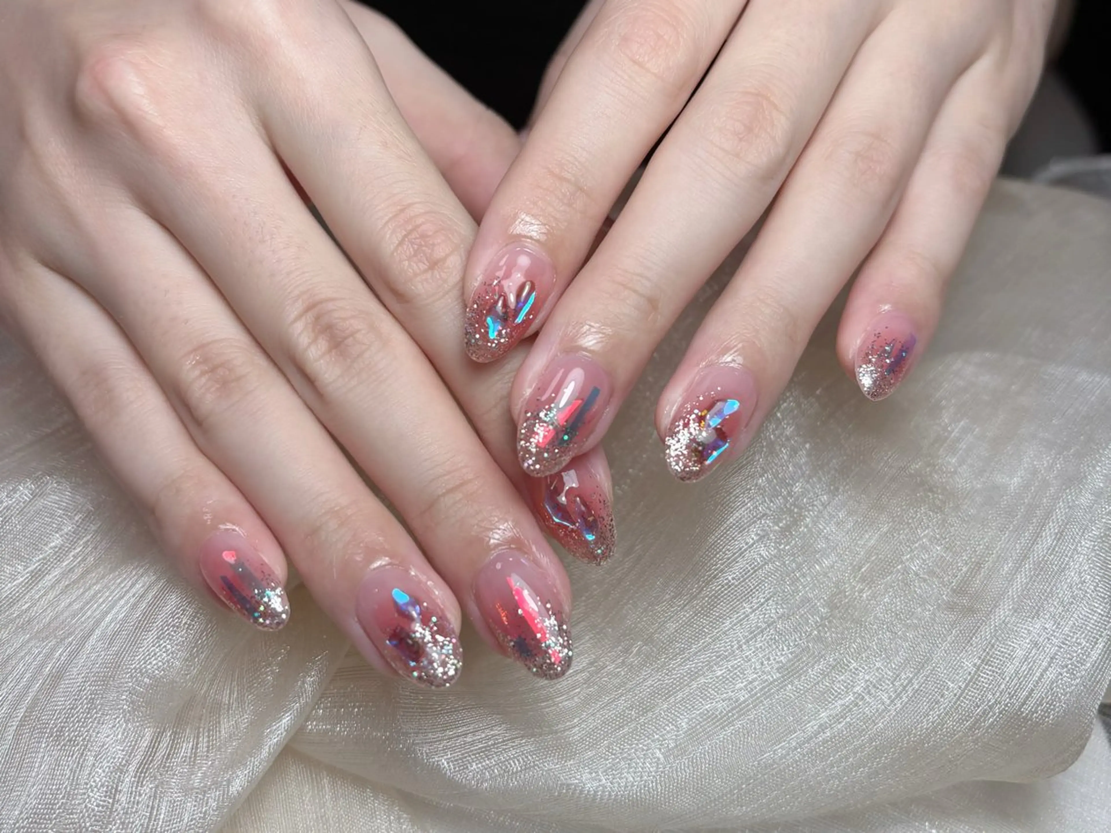 ネイル オーロラネイル チークネイル フレンチネイル ジェルネイル ガラスフレンチ ハンドネイル ハンドケア Nail Jolieのネイルデザイン