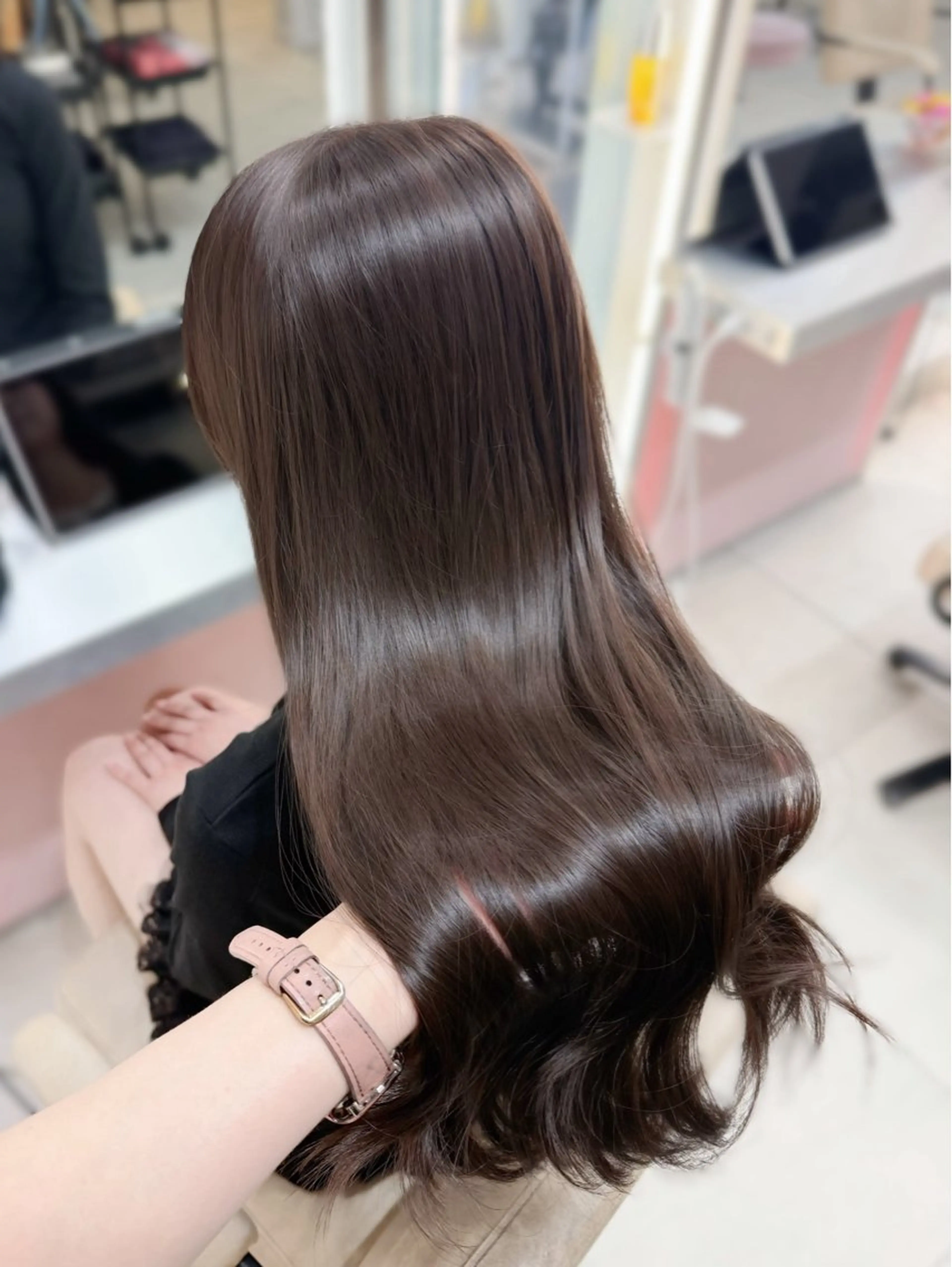 ロング カラー ブリーチ ブリーチなしカラー カット ヘアカラー トリートメント 上品モテガーリー Rena🎀のヘアスタイル