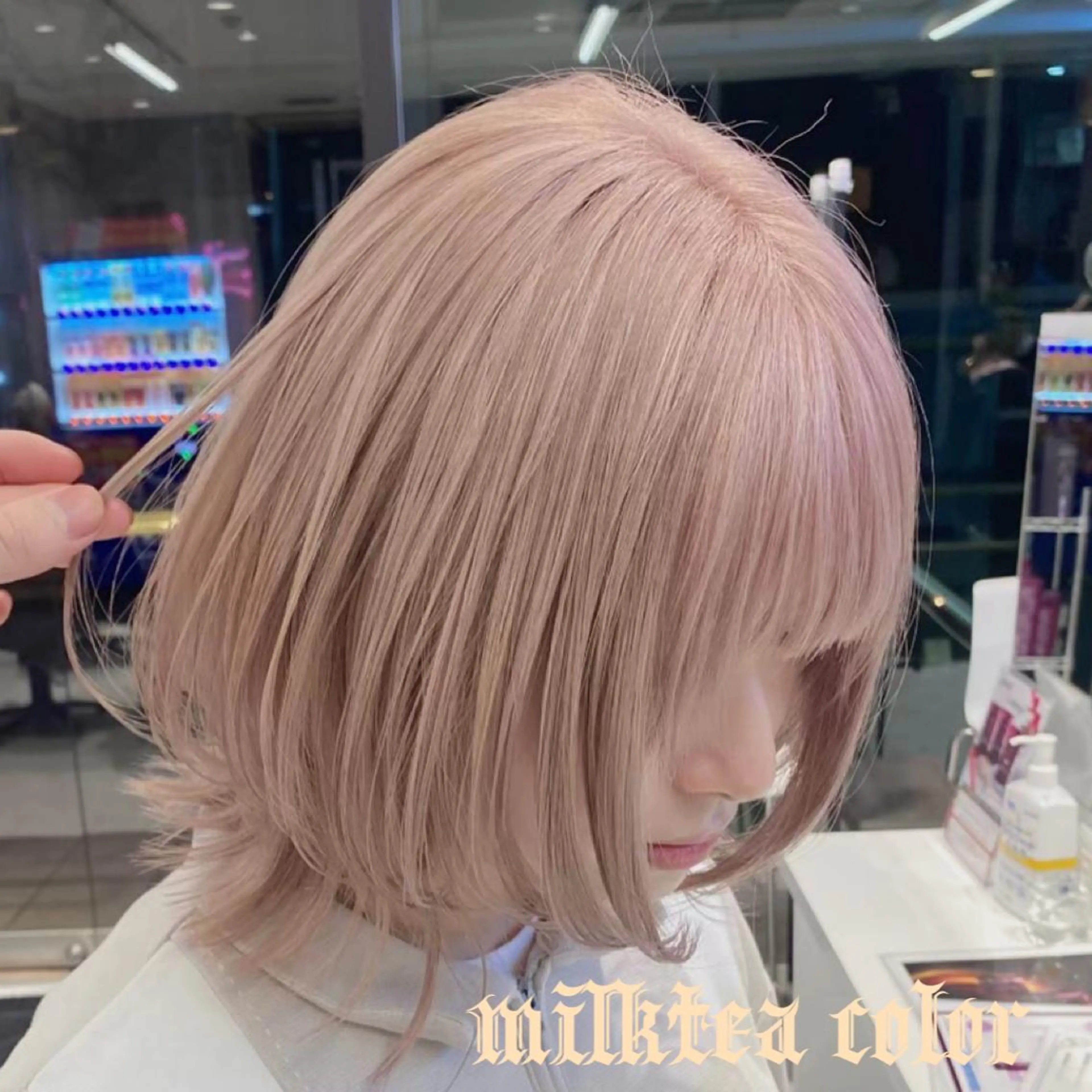 ミディアム カラー シールエクステ アクアカラー ブリーチ ケアブリーチ ダブルカラー メンズ特化🔥 渡邉愛斗のヘアスタイル