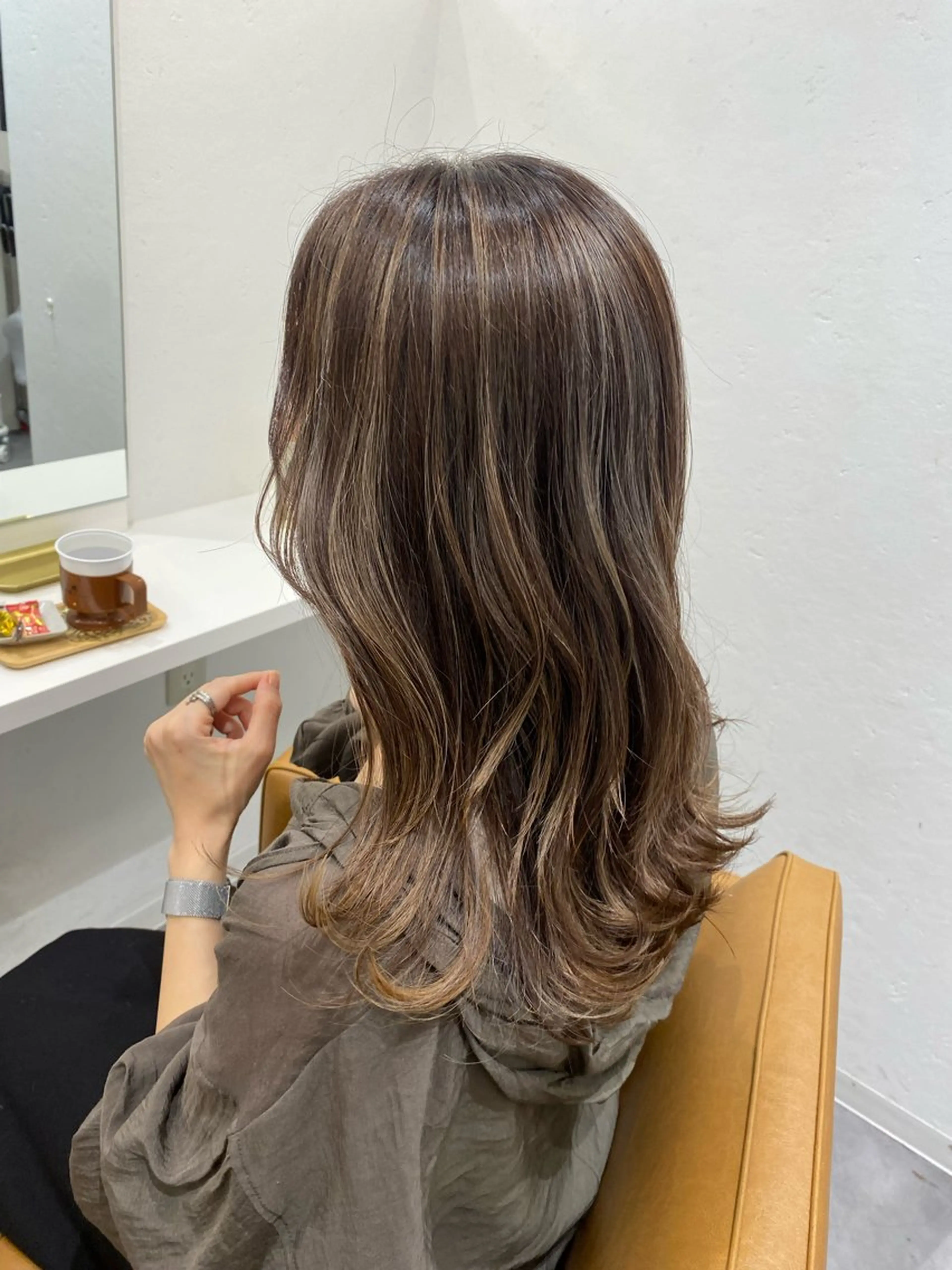 ロング 西元 亜由美のヘアスタイル