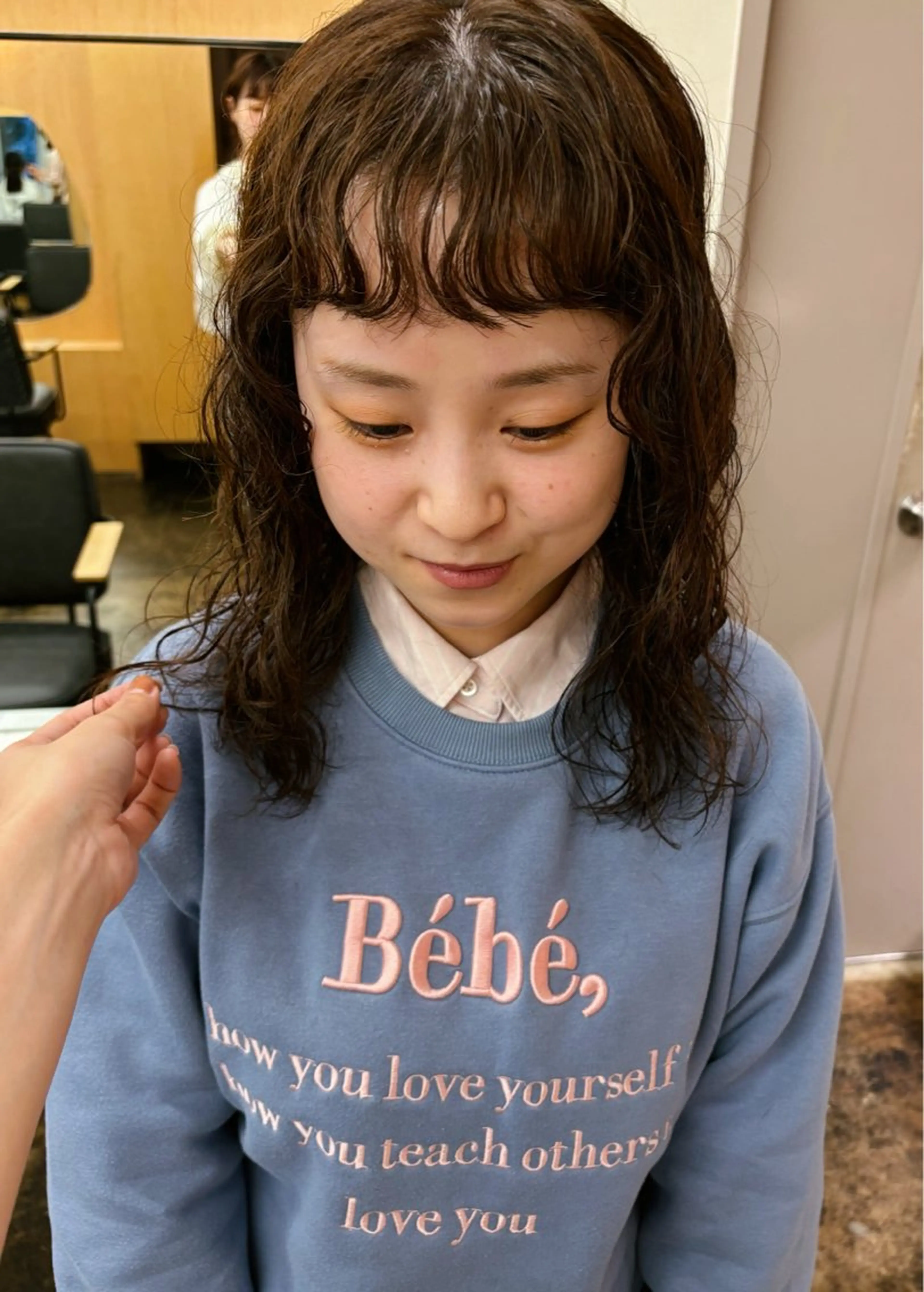 ミディアム パーマ ミディアムパーマ くせ毛 レイヤーカット パーマ 西山 紗耶香🪽 透明感カラー/ボブのヘアスタイル