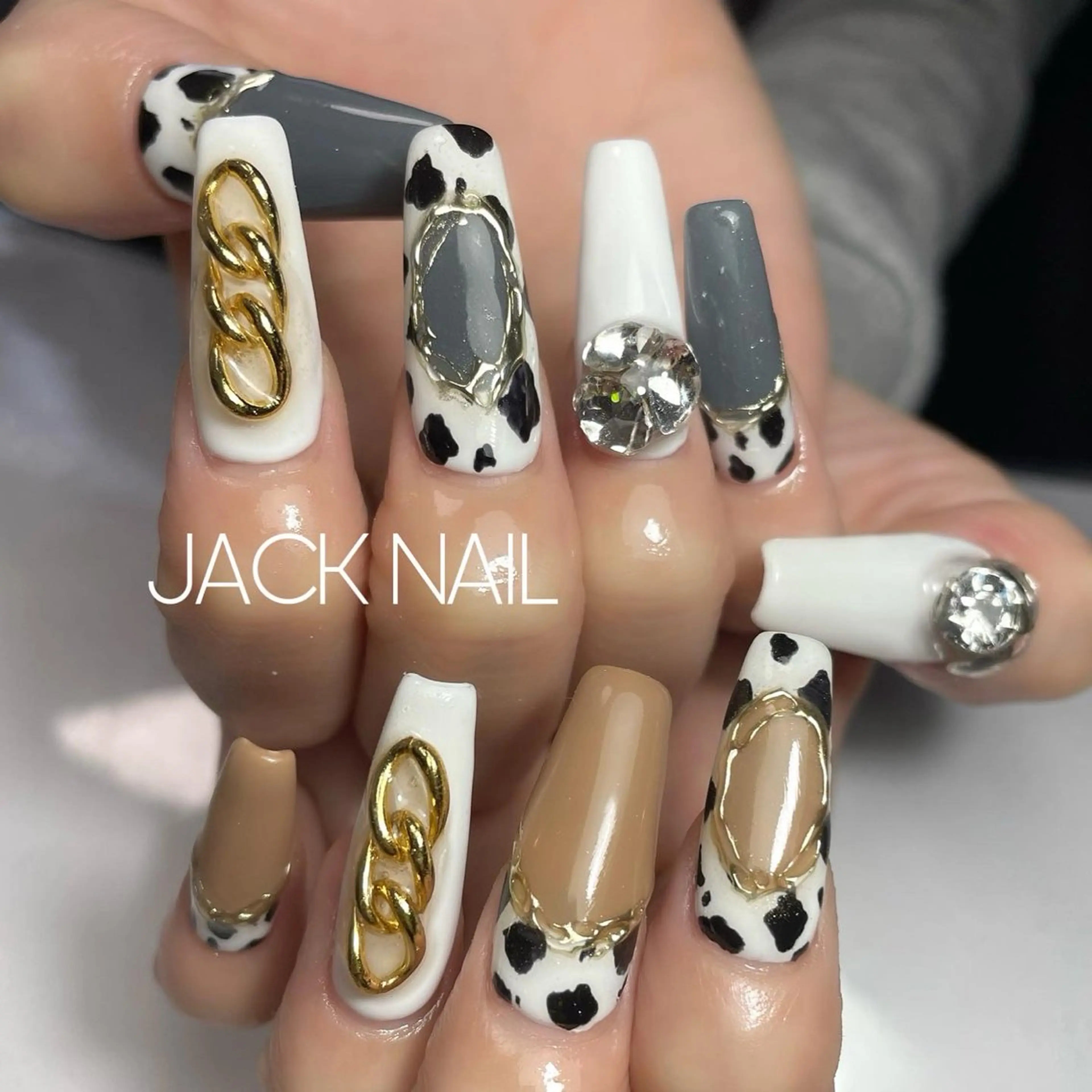ネイル JACK NAIL 💜Ayakaのネイルデザイン