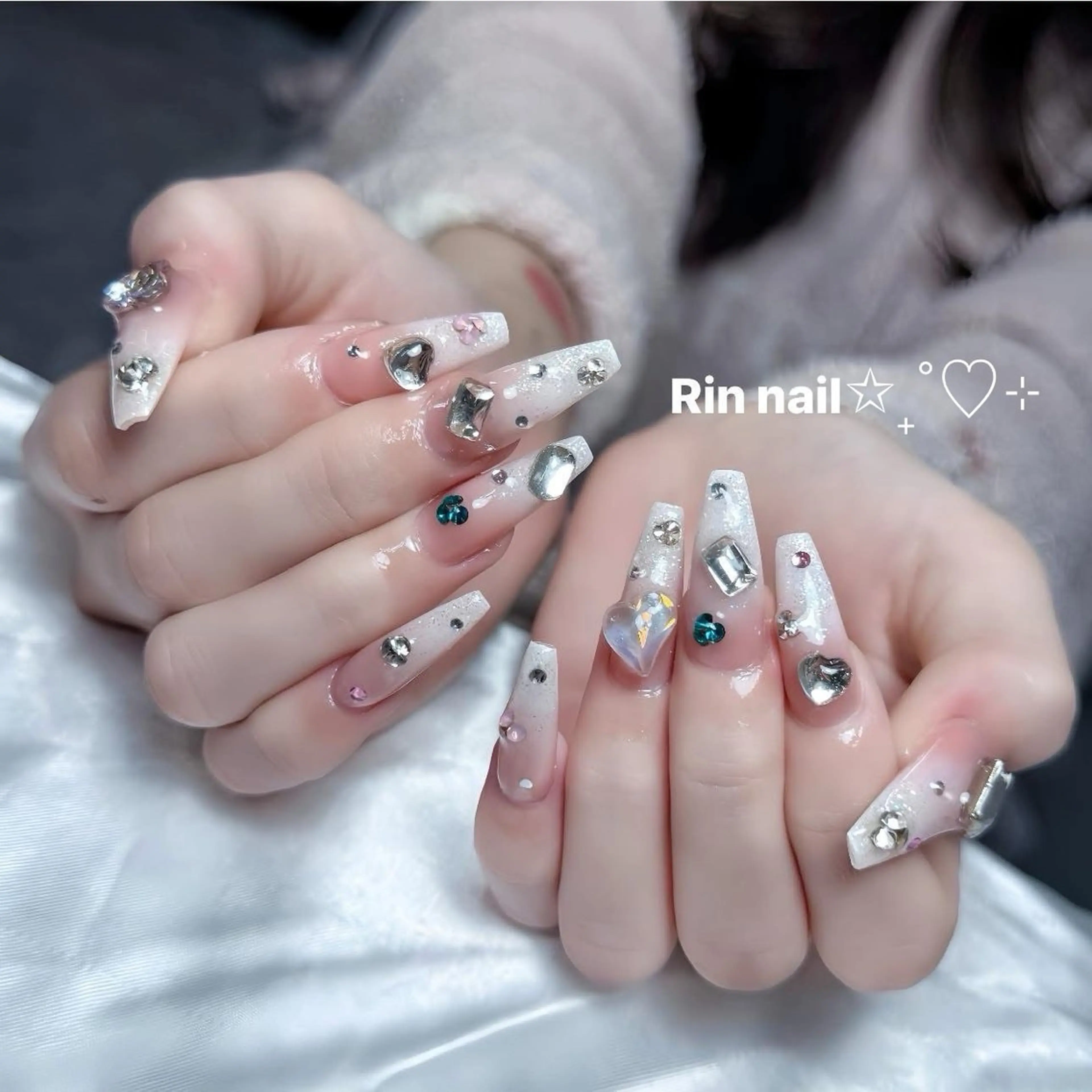 ネイル アートネイル ジェルネイル ロングネイル ニュアンスネイル スカルプネイル ハンドネイル Rin Nail 新大久保店のネイルデザイン