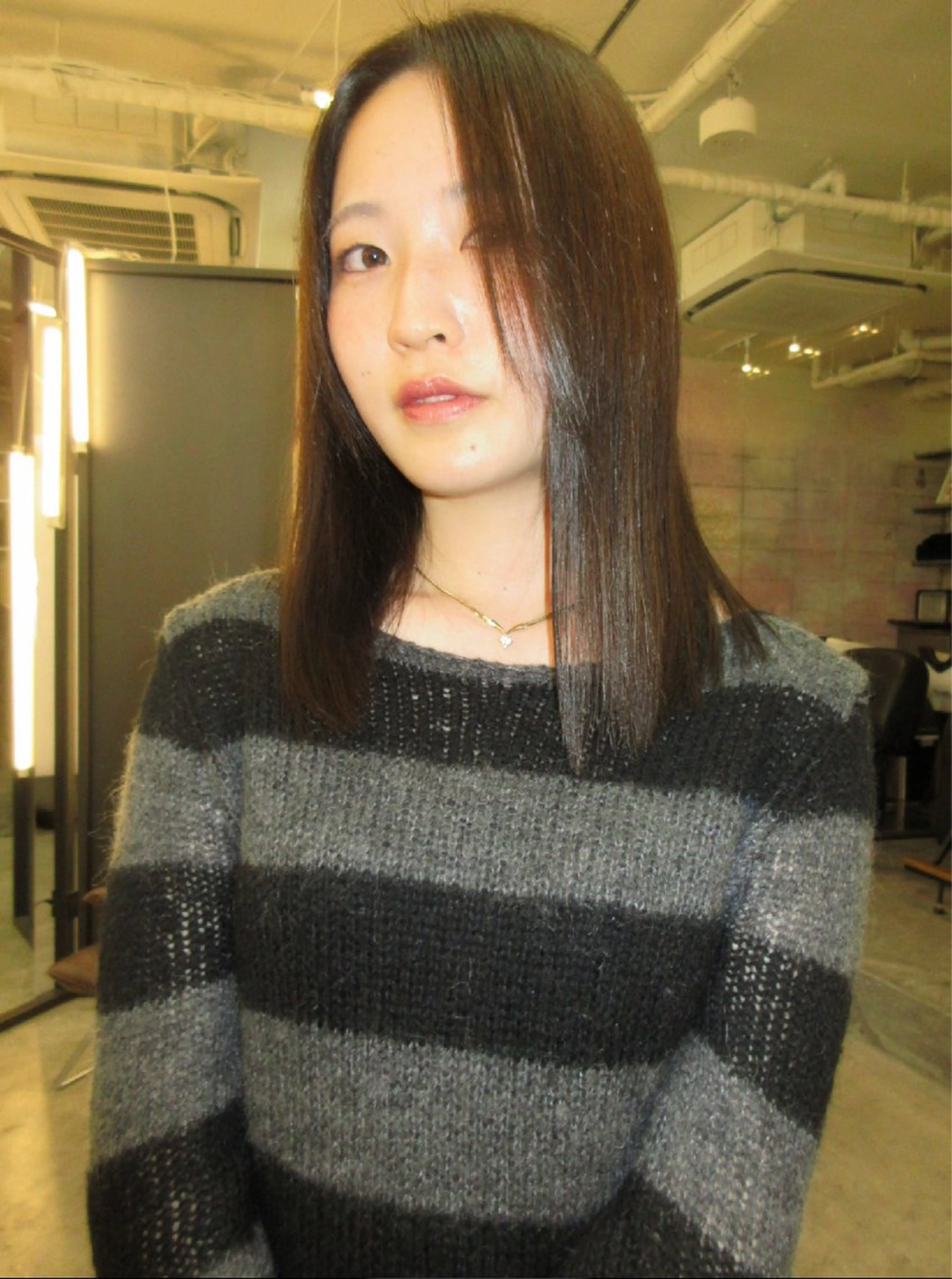 セミロング カラー Yaya ヤヤ / HACO+のヘアスタイル