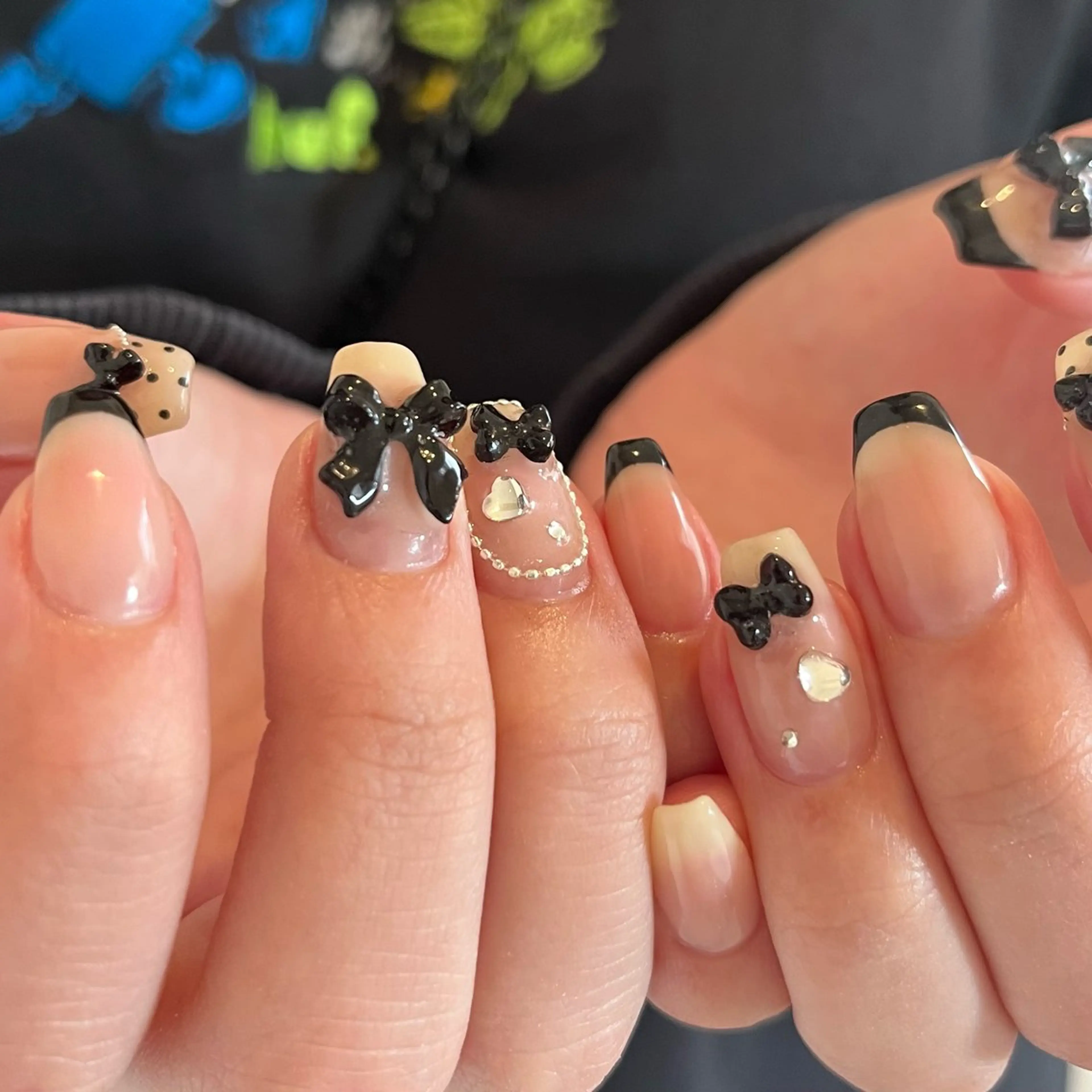 ネイル チークネイル フレンチネイル luster shihoのネイルデザイン