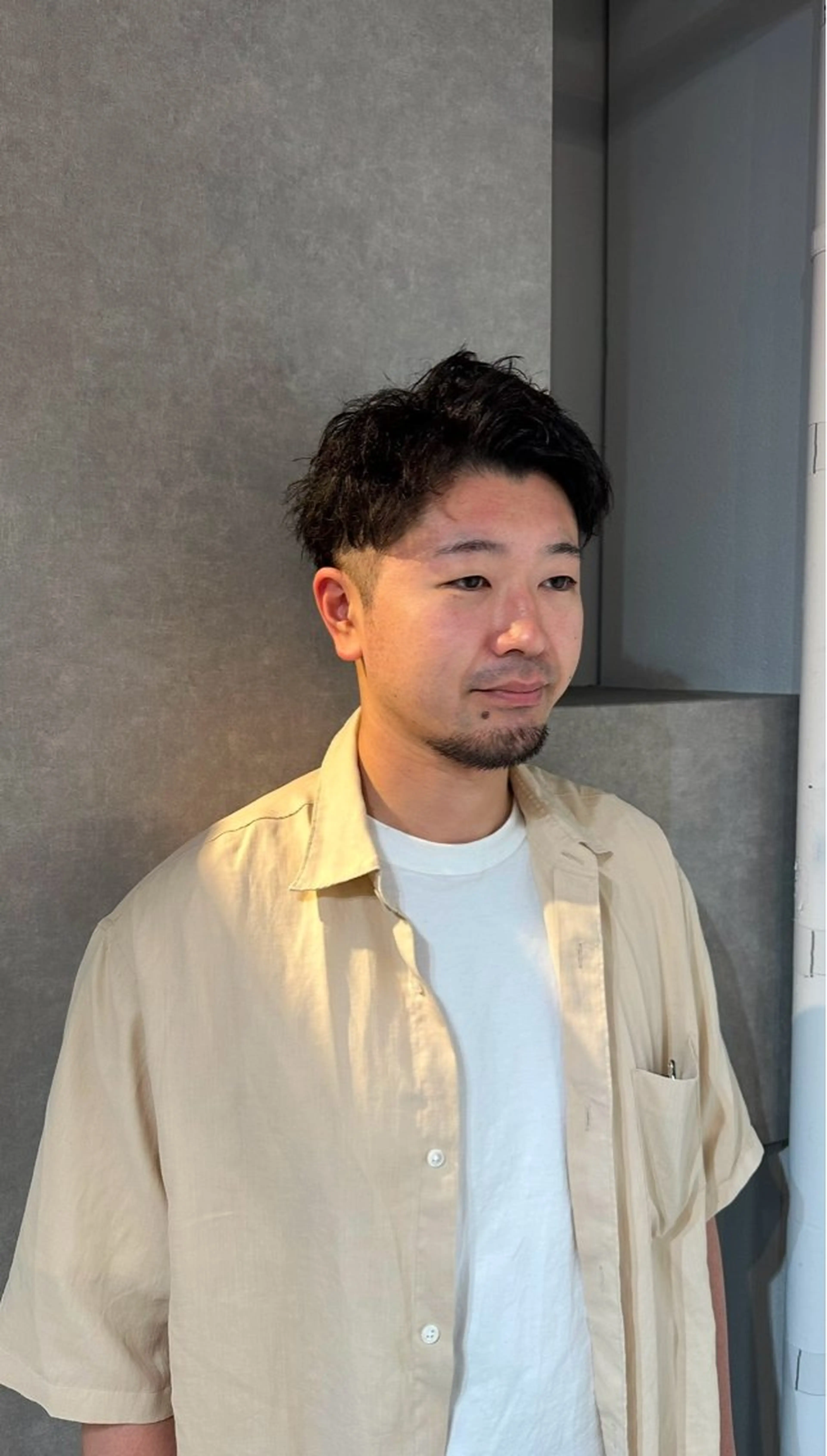 ショート パーマ メンズ カット パーマ 吉岡 昌吾のヘアスタイル