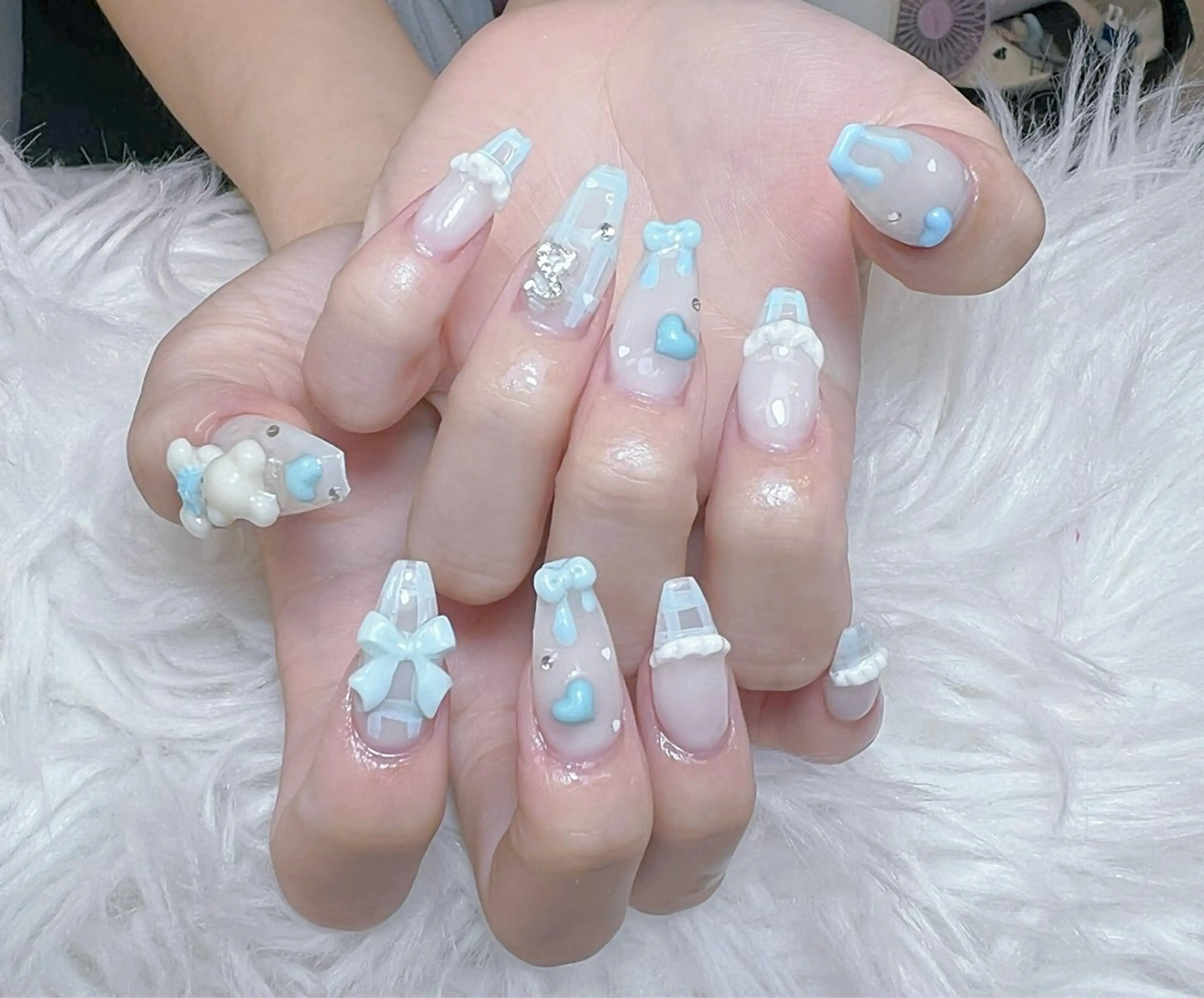 ネイル アートネイル オーロラネイル チークネイル 長さ出し フットネイル Miya _nailのネイルデザイン