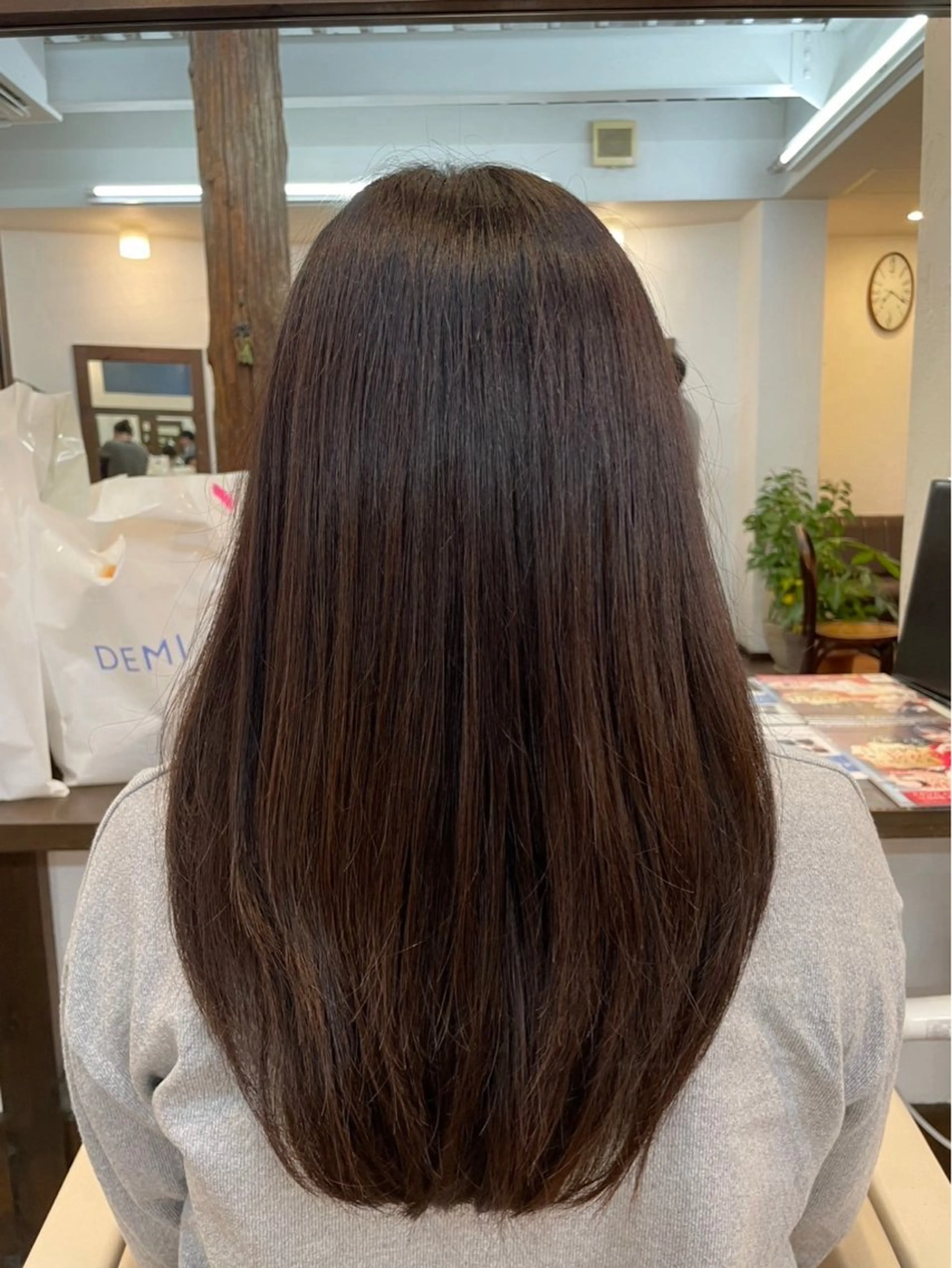 ロング まつお かずねのヘアスタイル