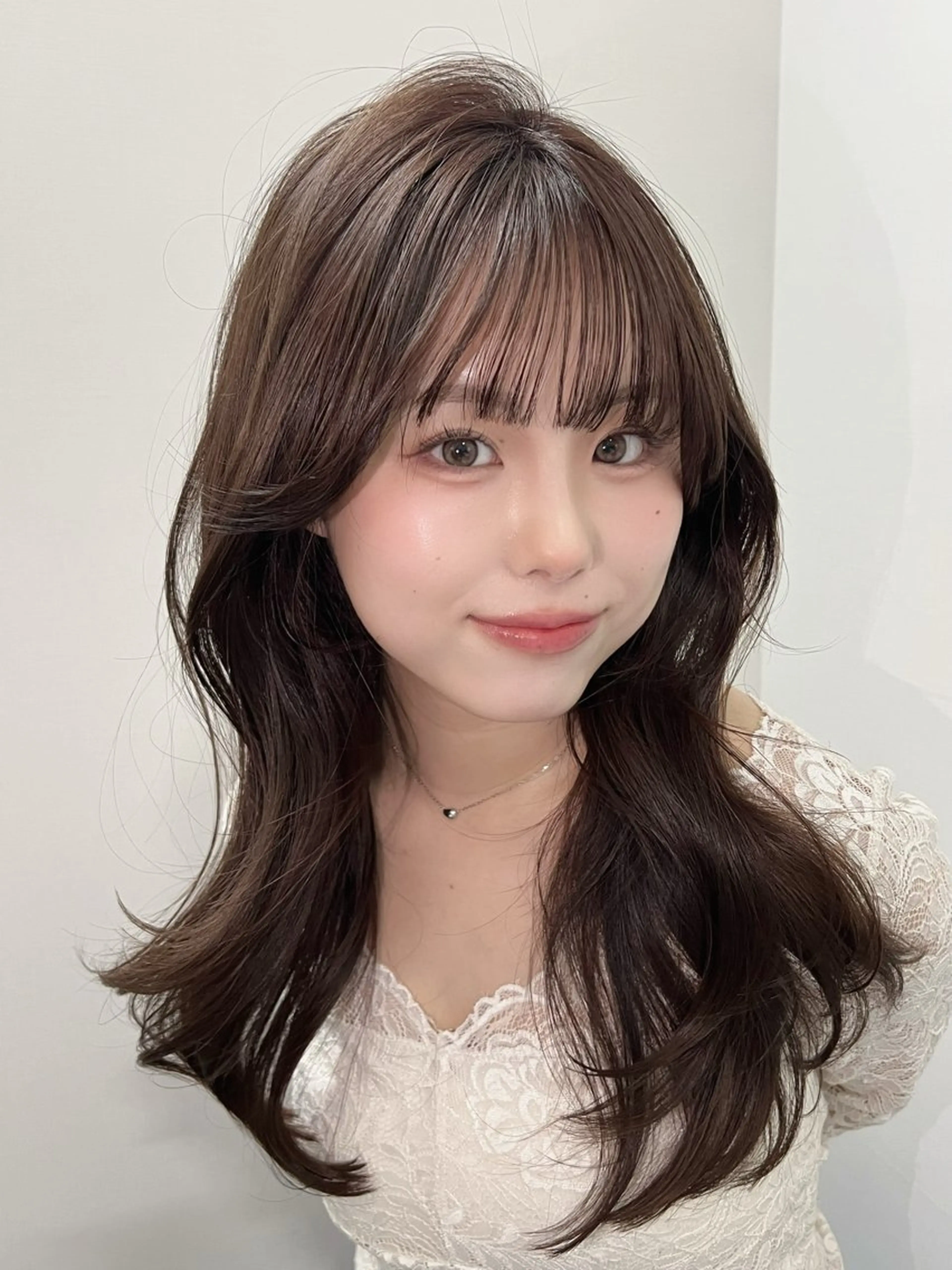 セミロング カラー カット ヘアカラー トリートメント 興津/韓国レイヤー ダブルカラー美髪縮毛のヘアスタイル