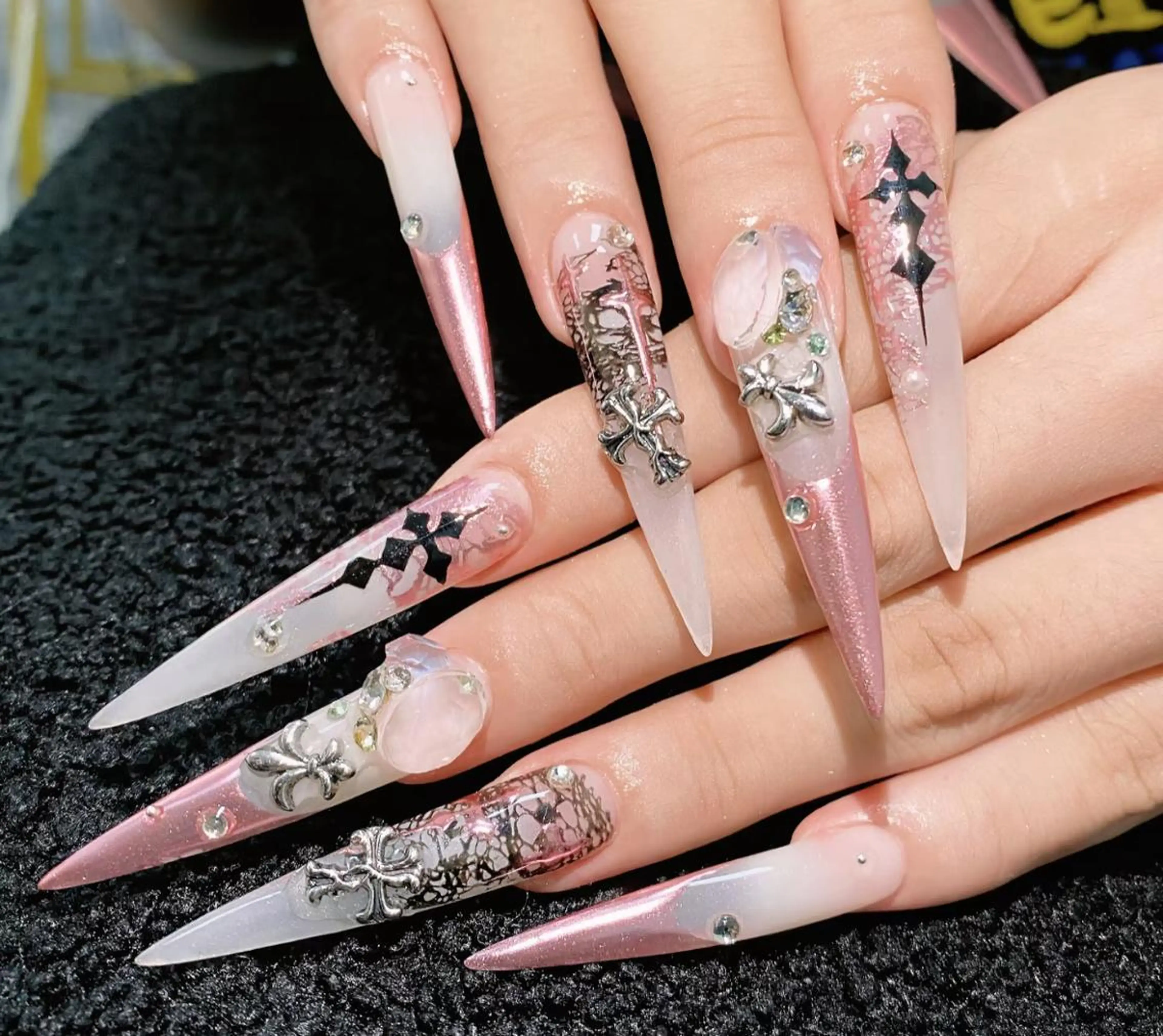 ネイル ハンドネイル エリ🫧 nail池袋東口のネイルデザイン