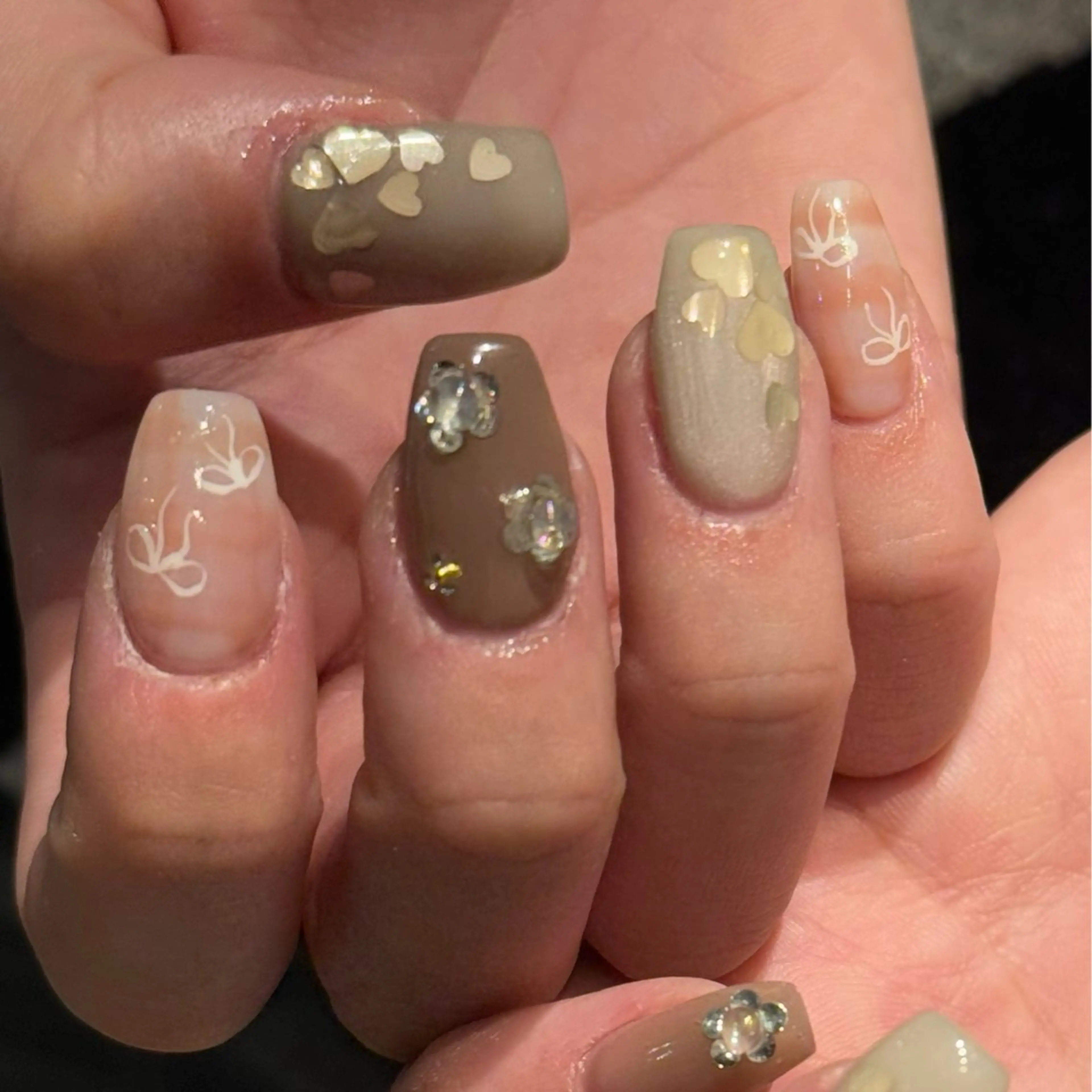 セミロング m kaori𓃟のネイルデザイン