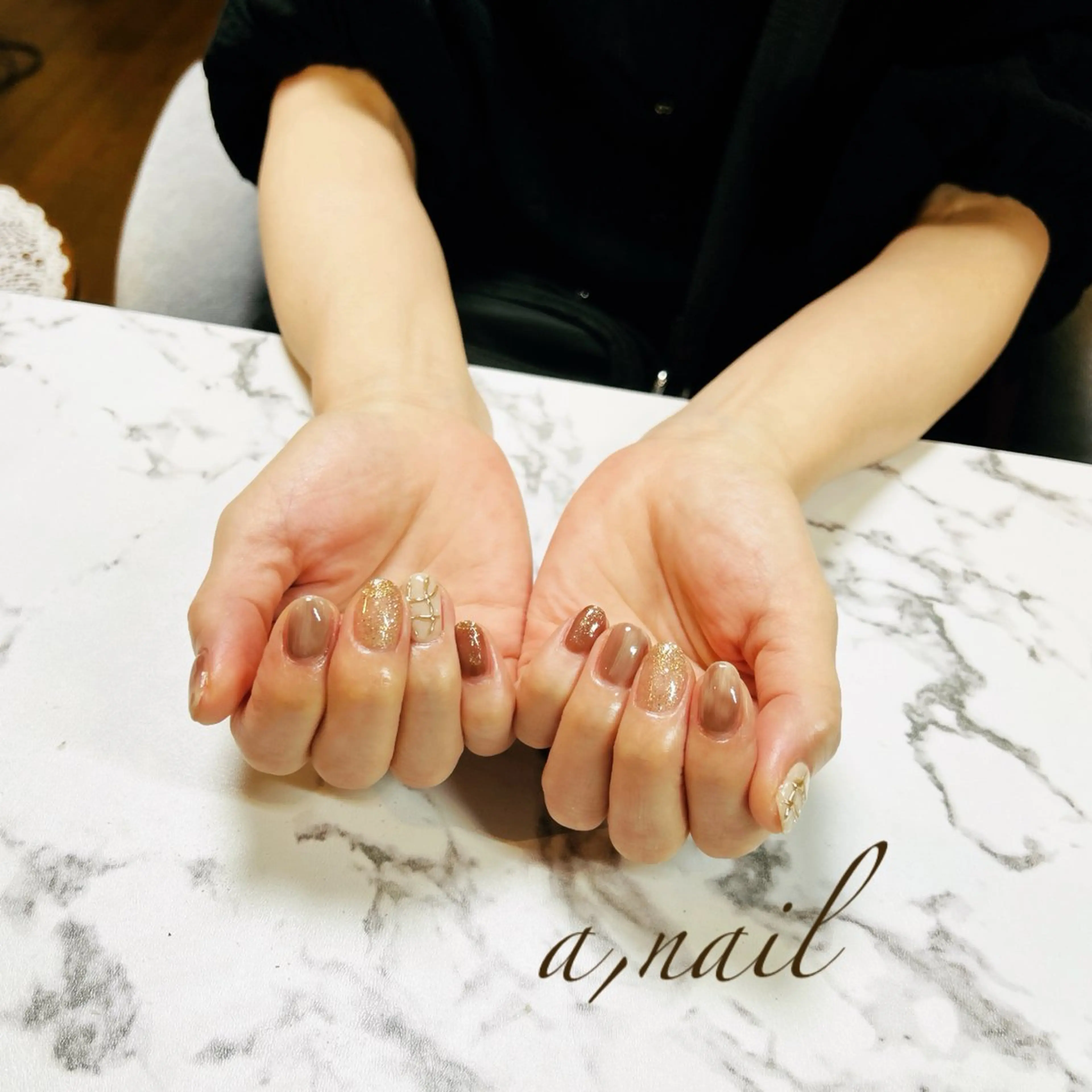 ネイル キラキラネイル ミラーネイル ニュアンスネイル シンプルネイル 冬ネイル ハンドネイル ネイルサロン エーネイルのネイルデザイン