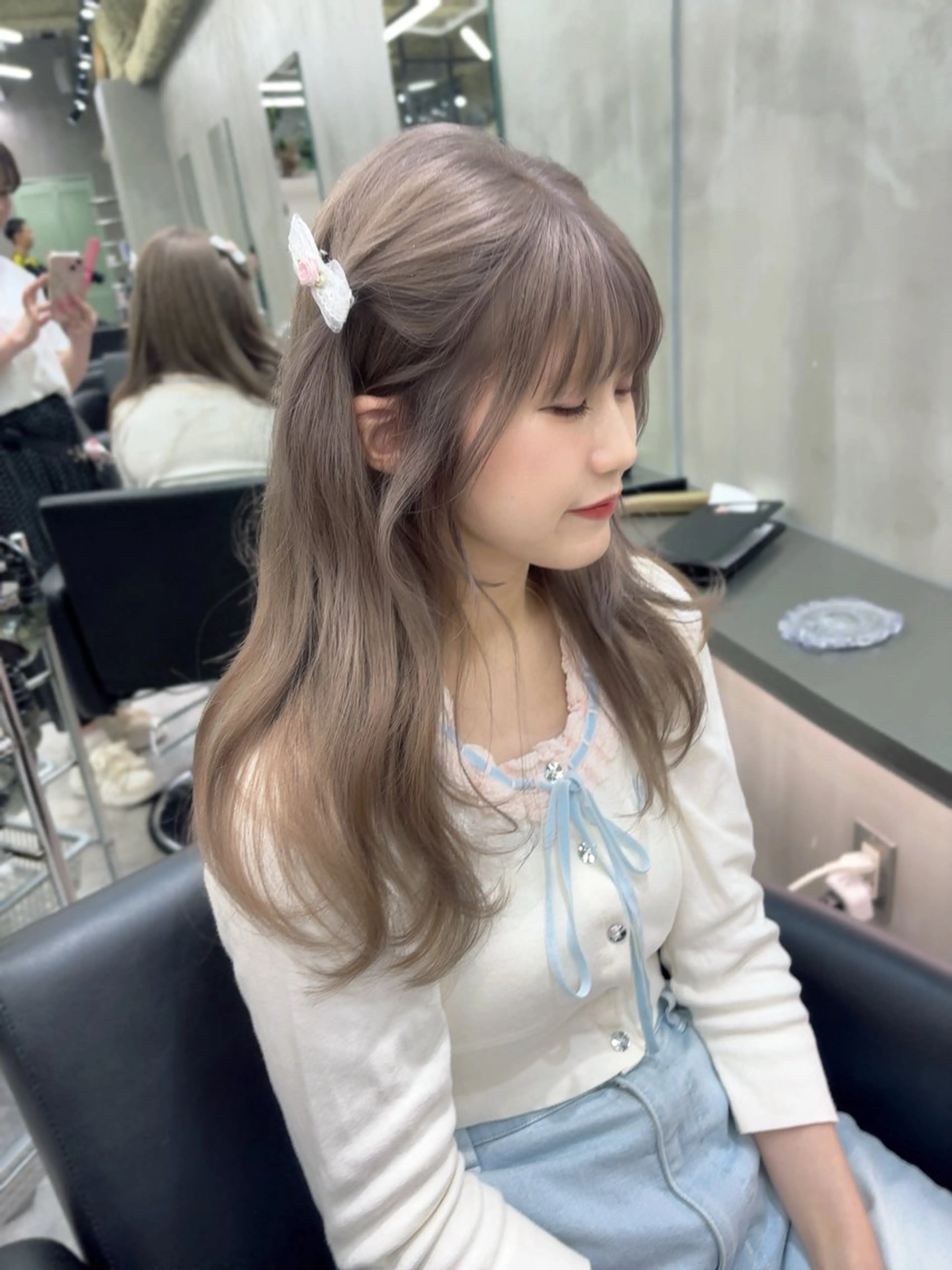 セミロング カラー ヘアアレンジ ベージュカラー ブリーチ ブラウンカラー ヘーゼル ミルキーベージュ the path sora♡のヘアスタイル