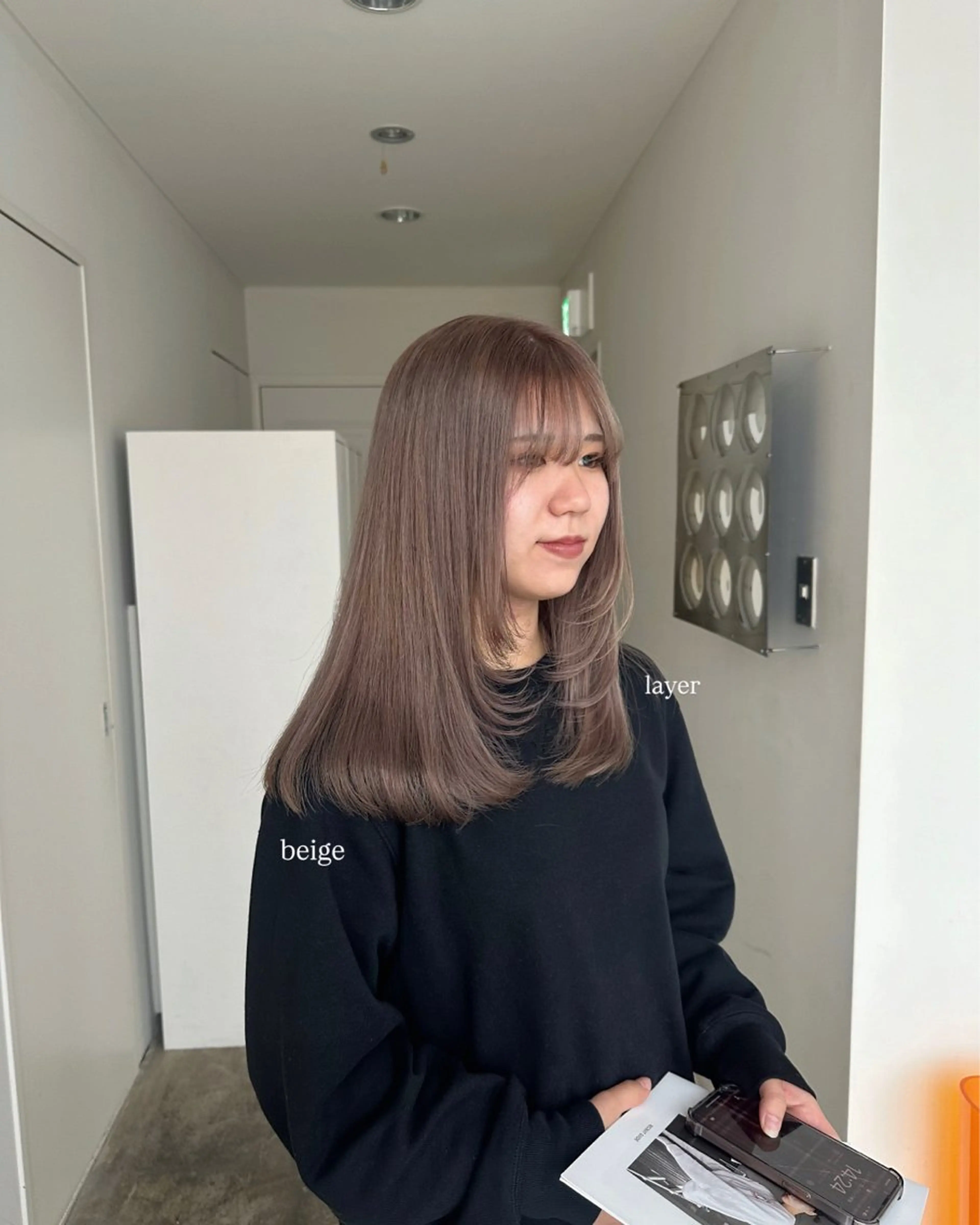 ロング カラー ベージュカラー ブリーチ ピンクカラー ホワイトベージュ カット ヘアカラー トリートメント 透明感カラー/顔周り レイヤー/髪質改善のヘアスタイル