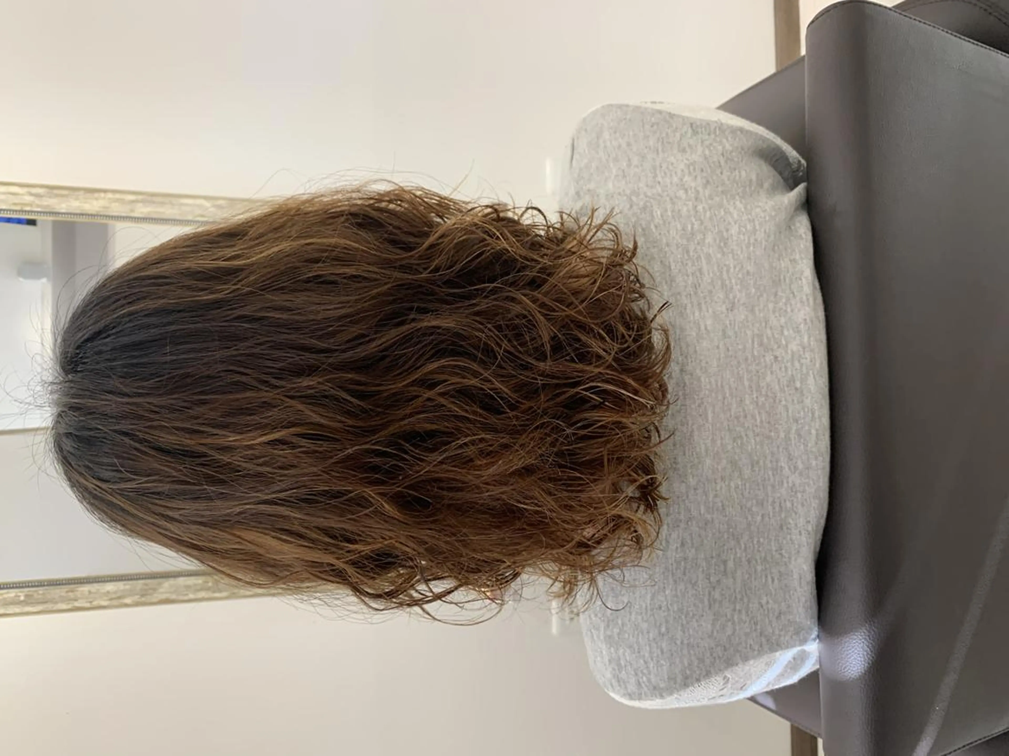 ミディアム パーマ 瀬尾 由希菜のヘアスタイル