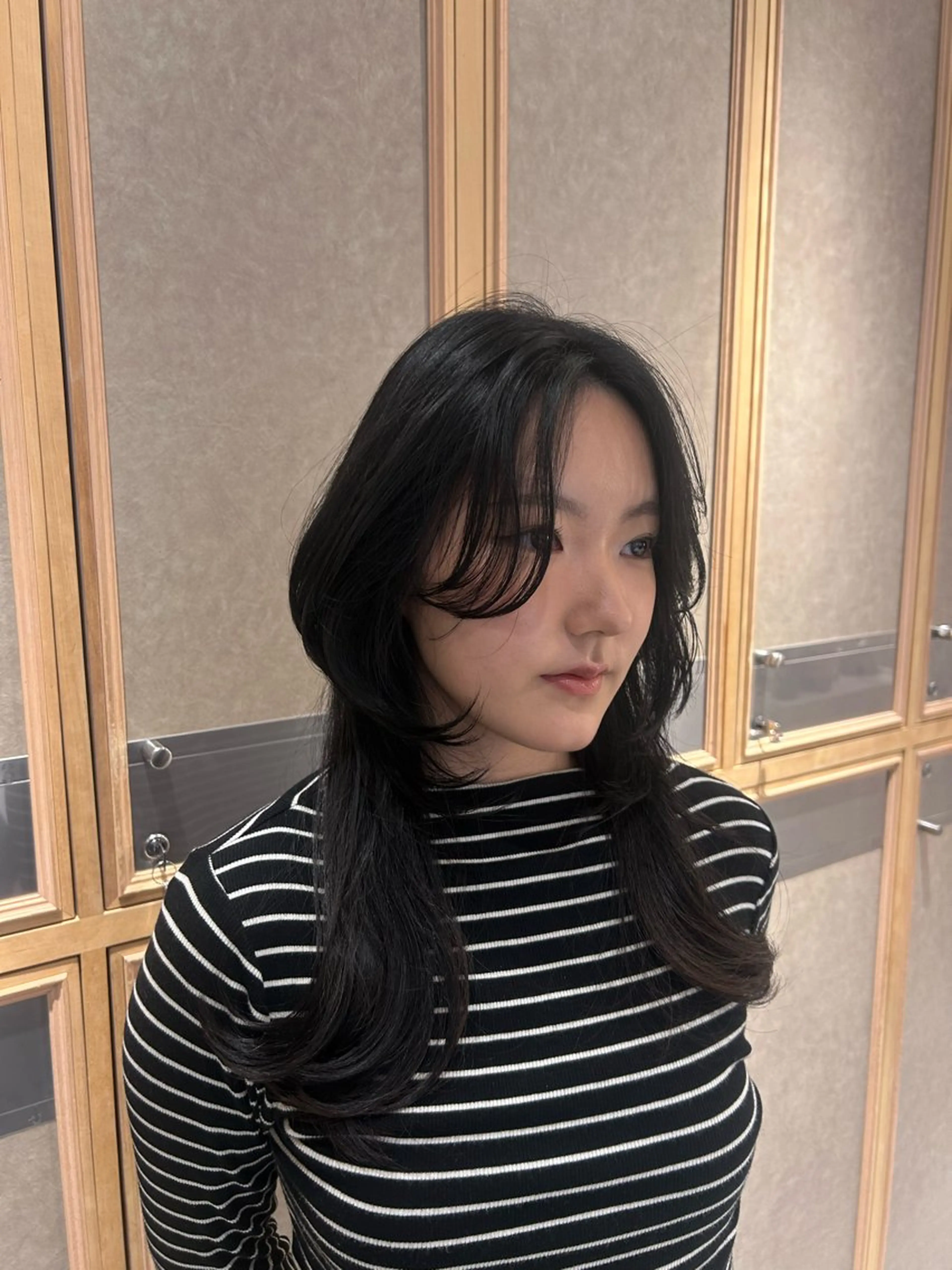 ロング ハイレイヤー レイヤーカット ロング カット トリートメント ヘッドスパ ヘアセット miko🪽地毛風/ ハイトーン/レイヤーのヘアスタイル