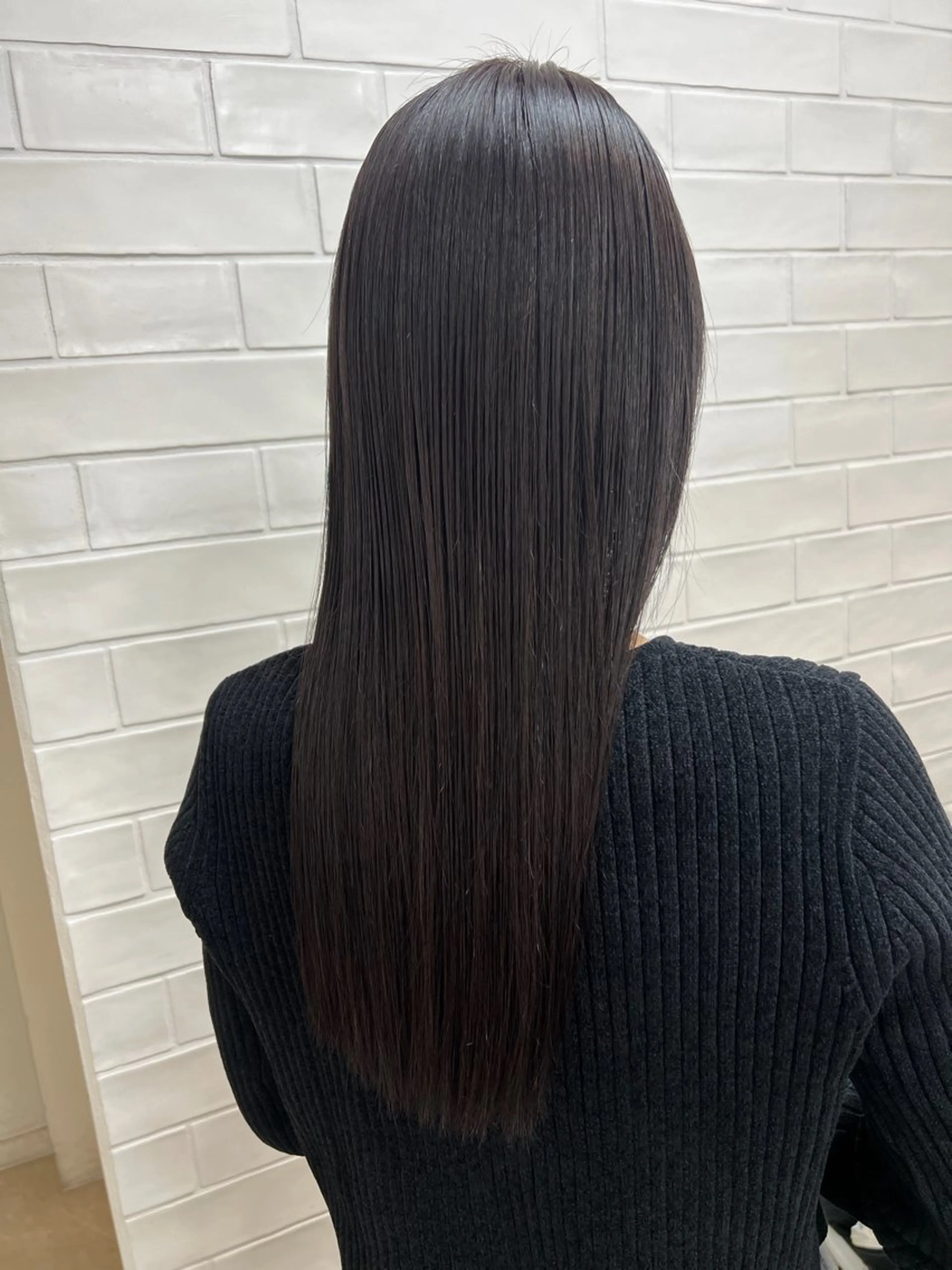 ロング Hair Make NEWYORK　稲荷町店所属・moe 🍀美髪矯正 ツヤツヤストレートのヘアスタイル