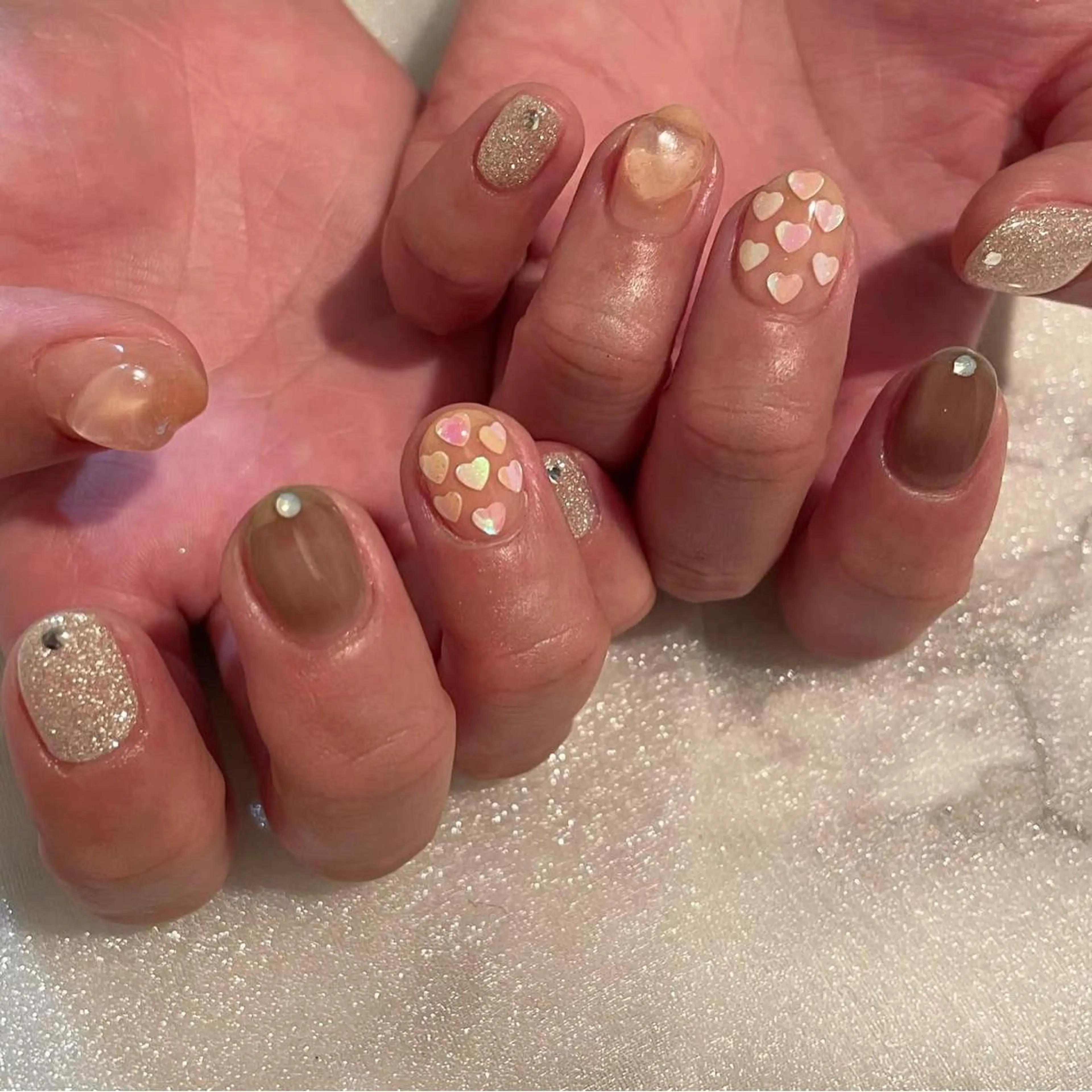 ネイル オーロラネイル フレンチネイル ガーリー ハート 氷ネイル・うるうるネイル ハンドネイル ハンドケア lyly.nail所属・lylynail YUUKAのネイルデザイン