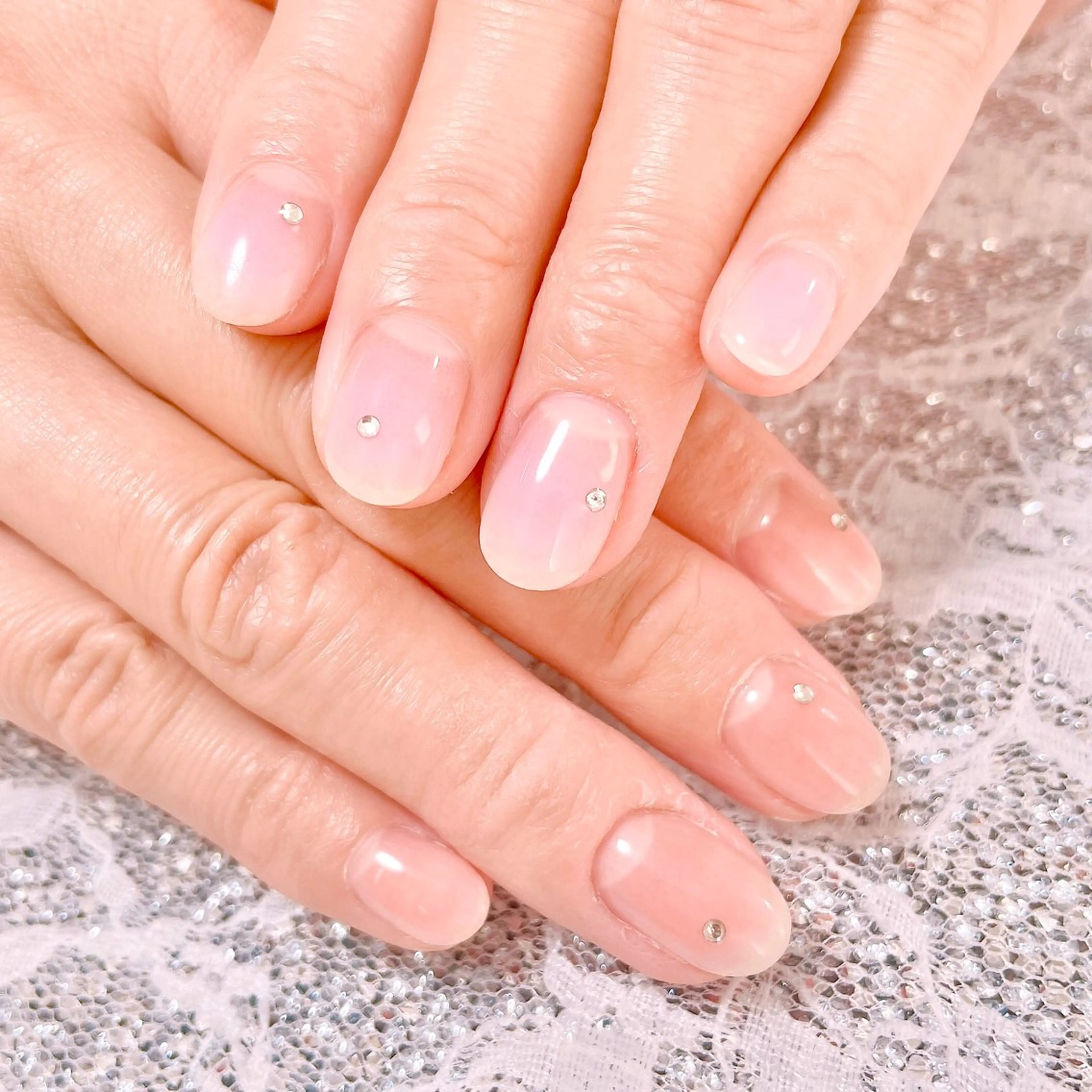 ネイル チークネイル Cheers!所属・ネイルサロン Cheers!のネイルデザイン