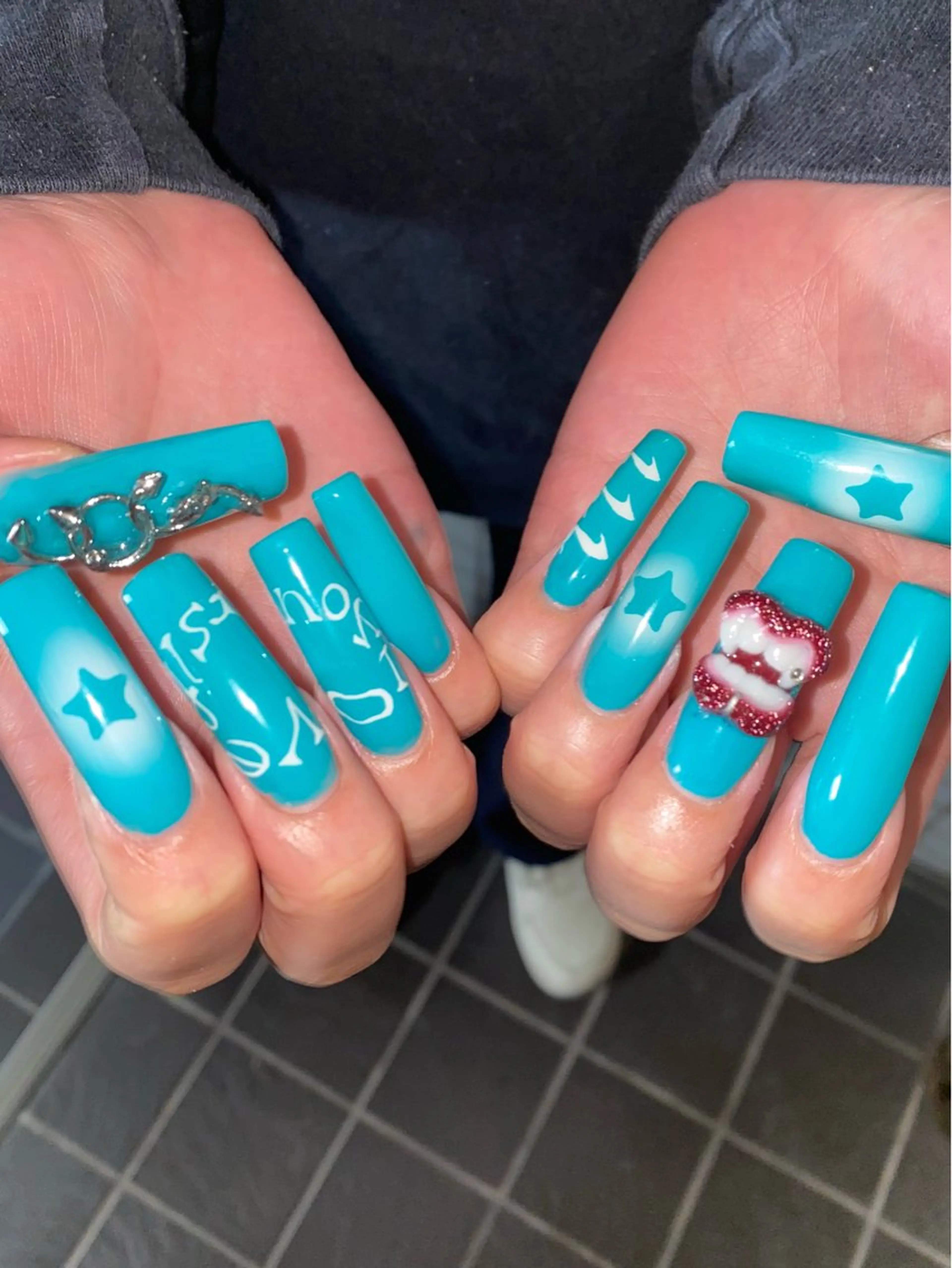 ネイル ハンドネイル nano/きもかわ nail🐬🫧のネイルデザイン