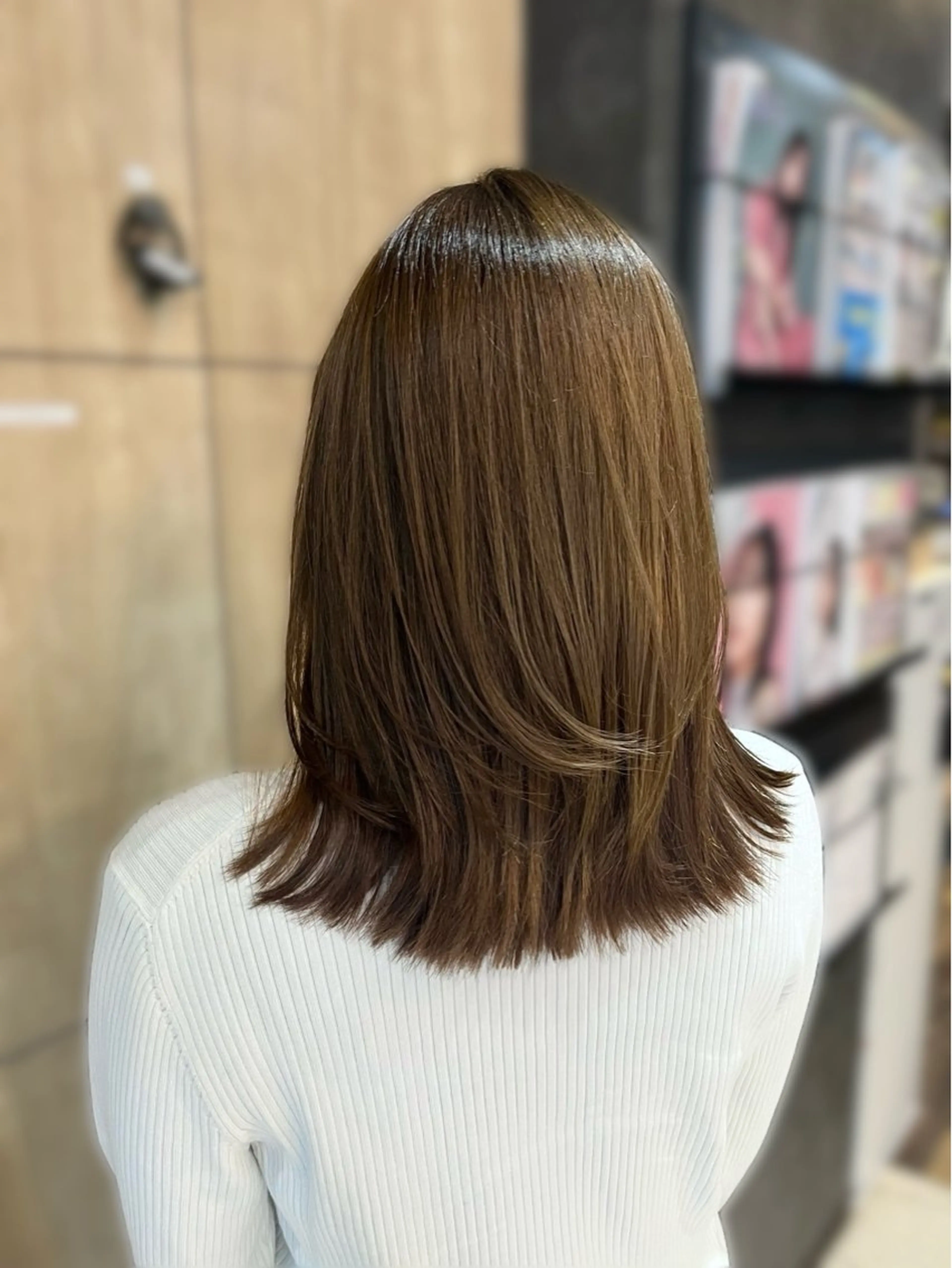 ミディアム FRAPPE Annaのヘアスタイル