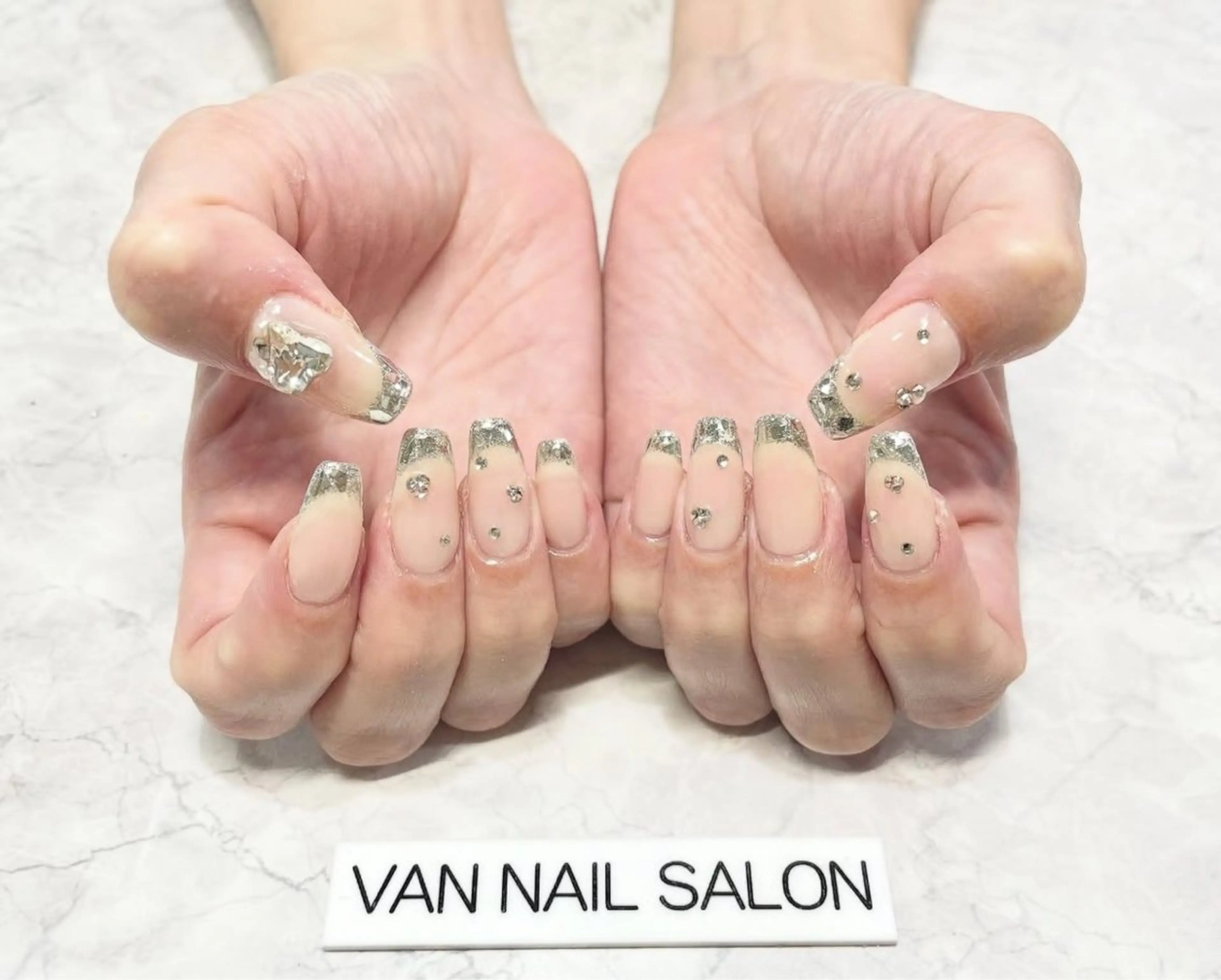 ネイル ハンドネイル Van Nail Salonのネイルデザイン
