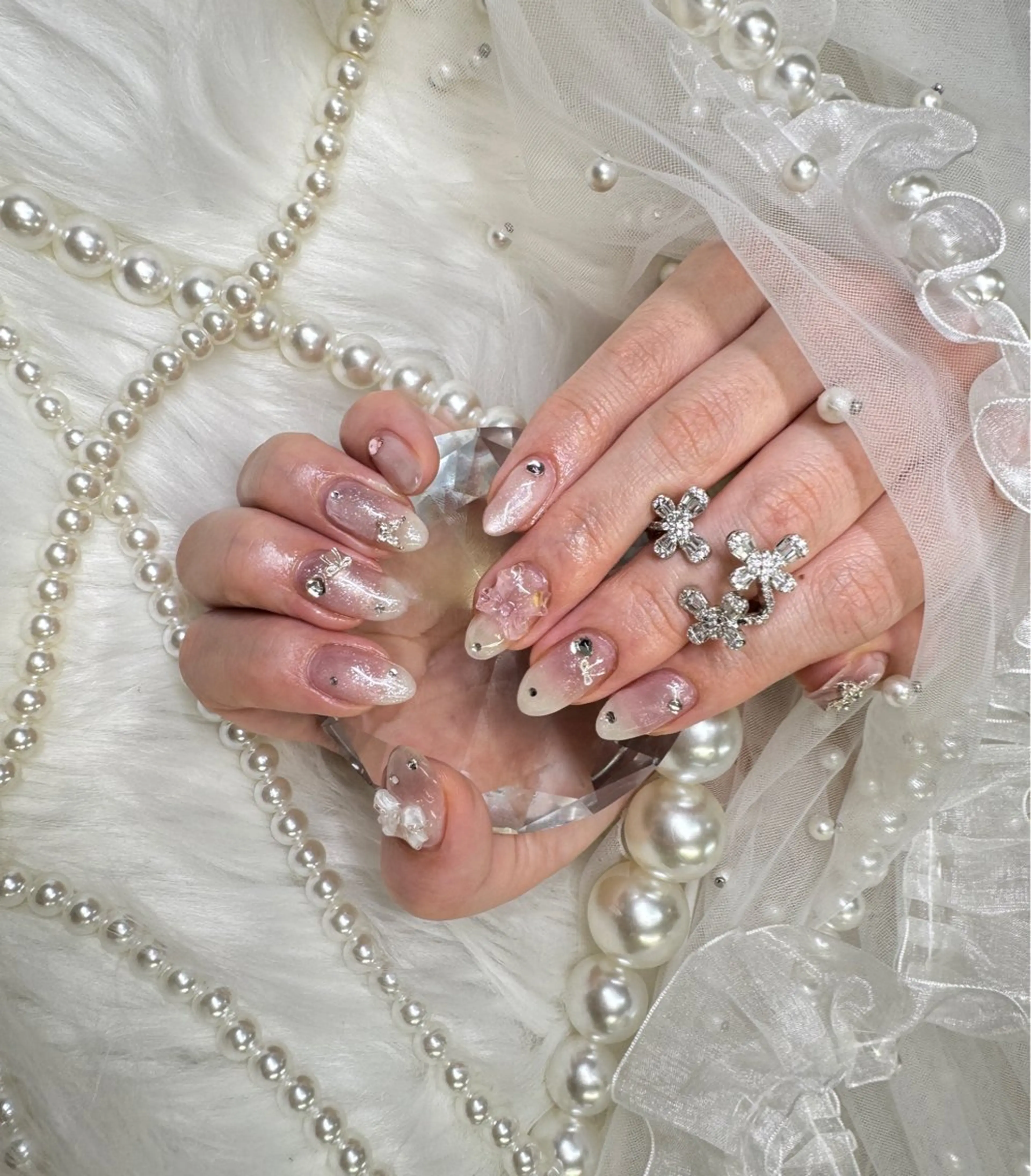 ネイル フレンチネイル ジェルネイル ガラスフレンチ オフィスネイル ワンカラーネイル Queeens nailのネイルデザイン