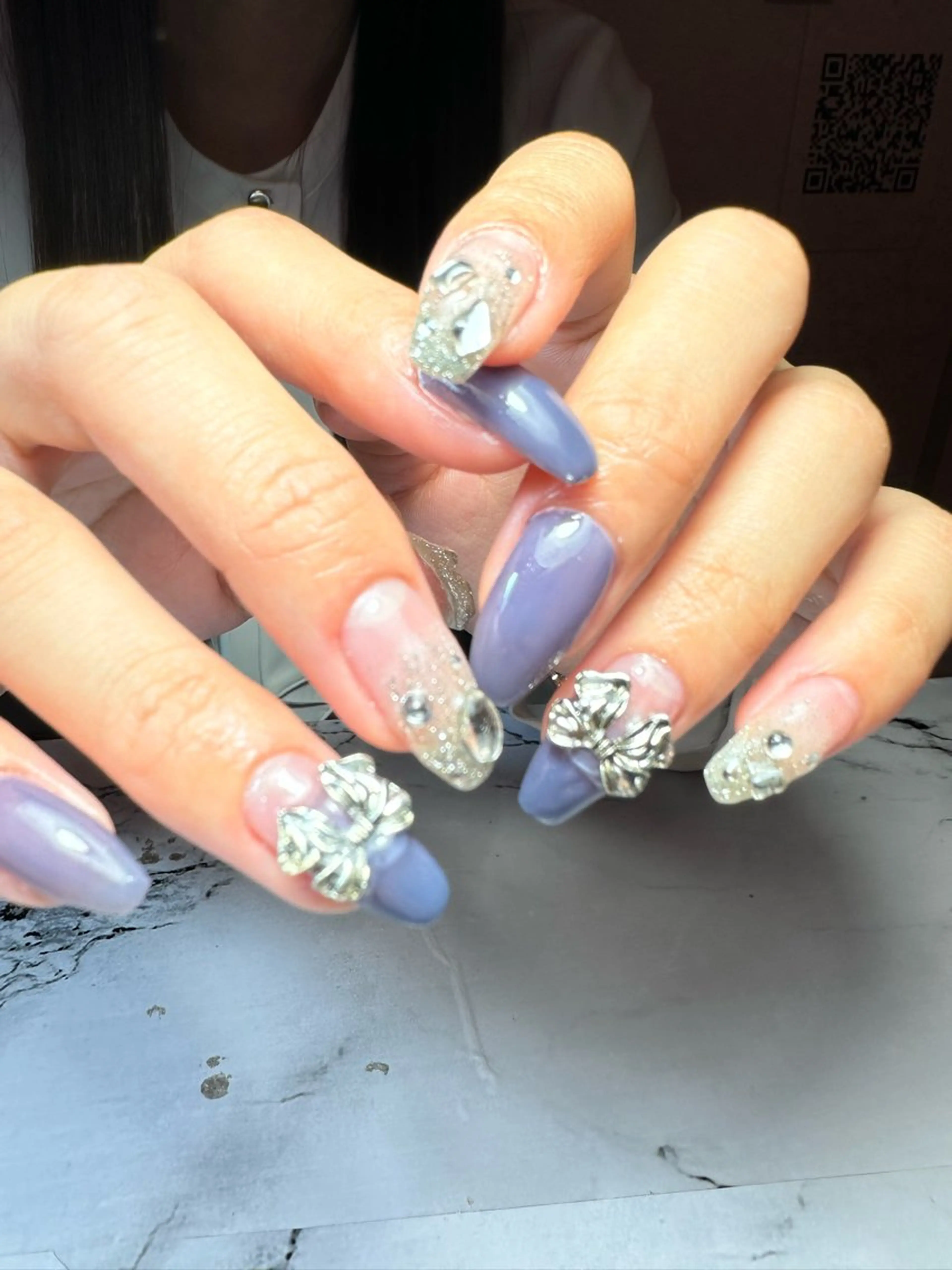 ネイル 新山 聖のネイルデザイン