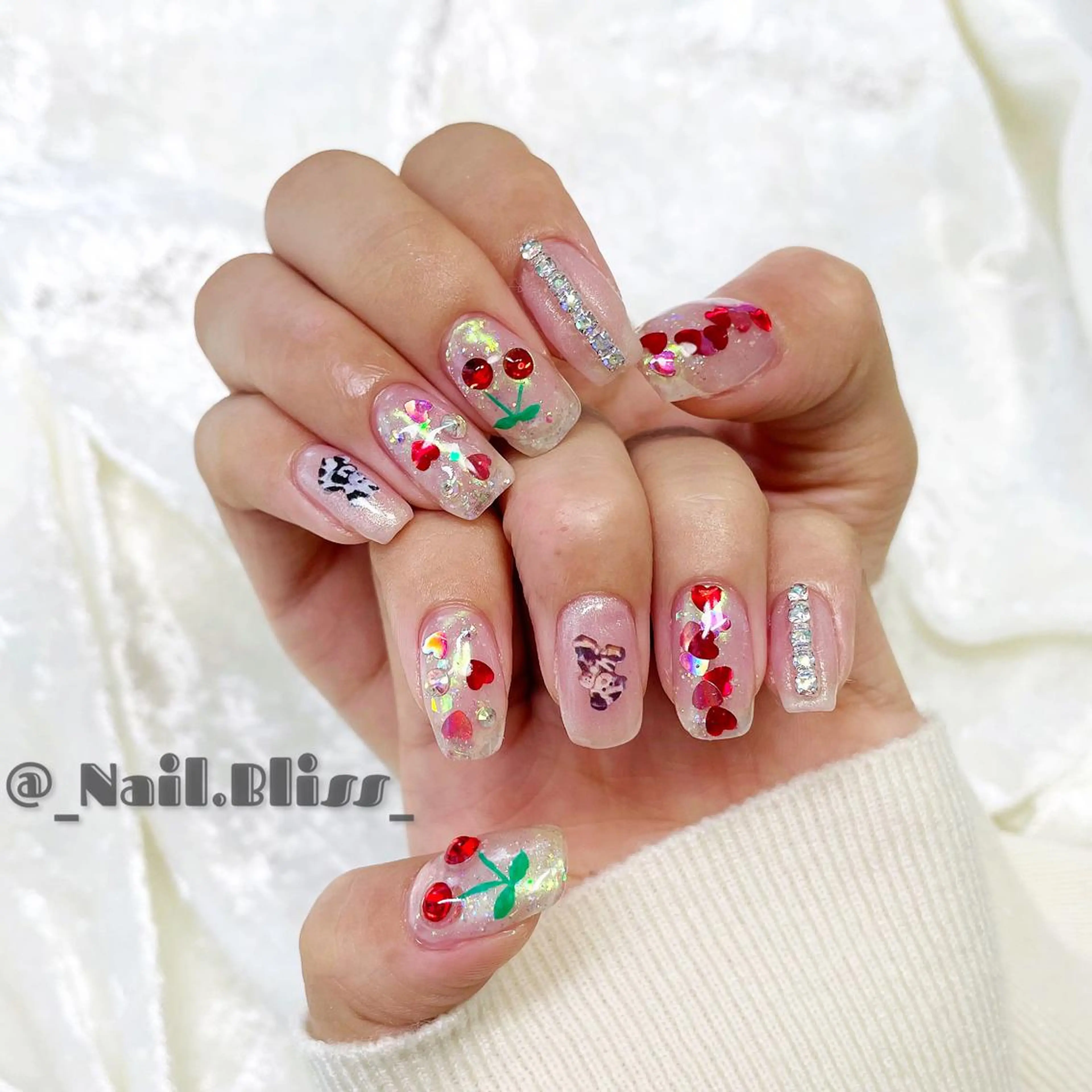 ネイル ハート ハンドネイル NAIL BLISSのネイルデザイン