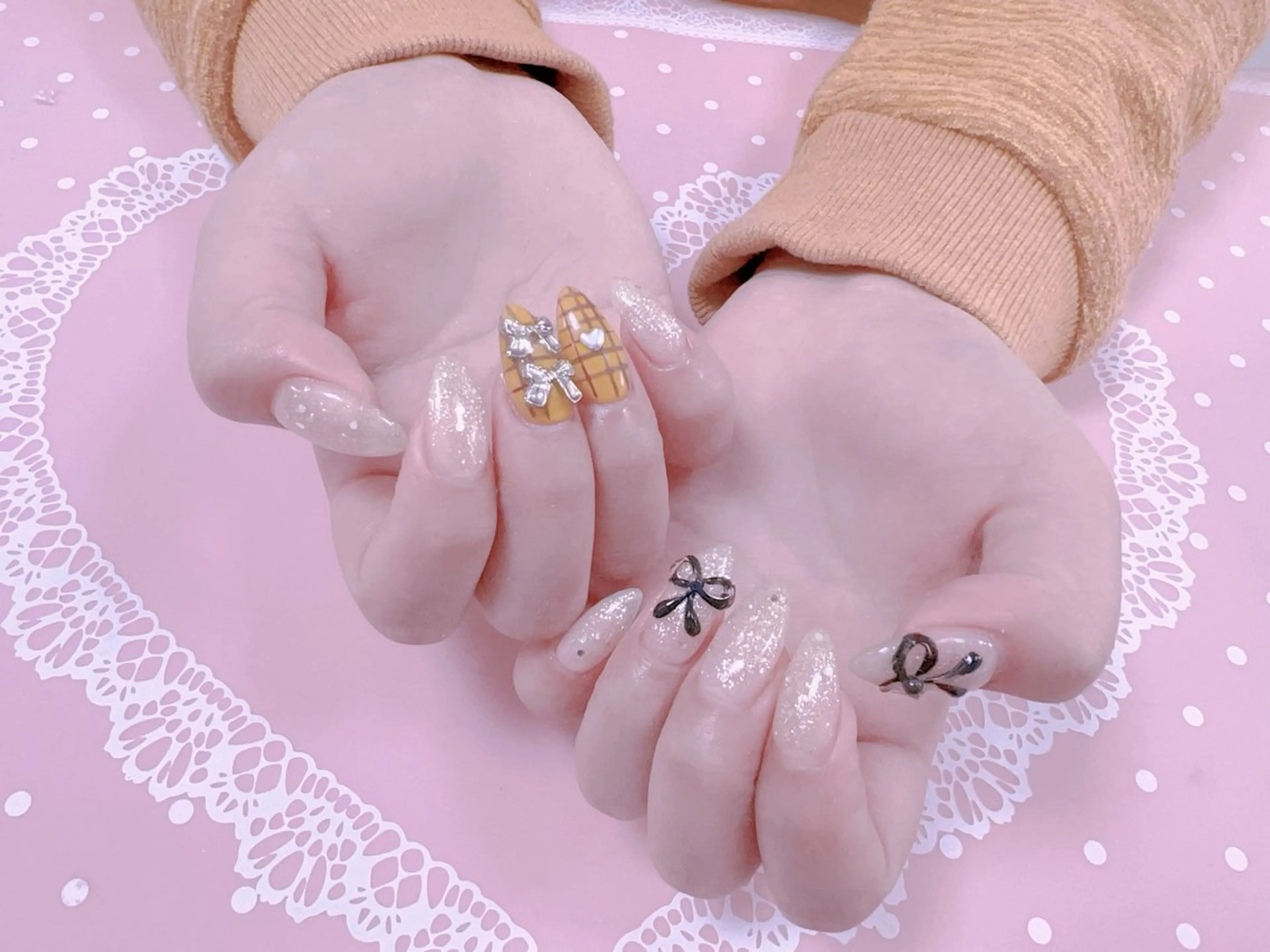 ネイル はぴねす所属・横浜 美夢のネイルデザイン