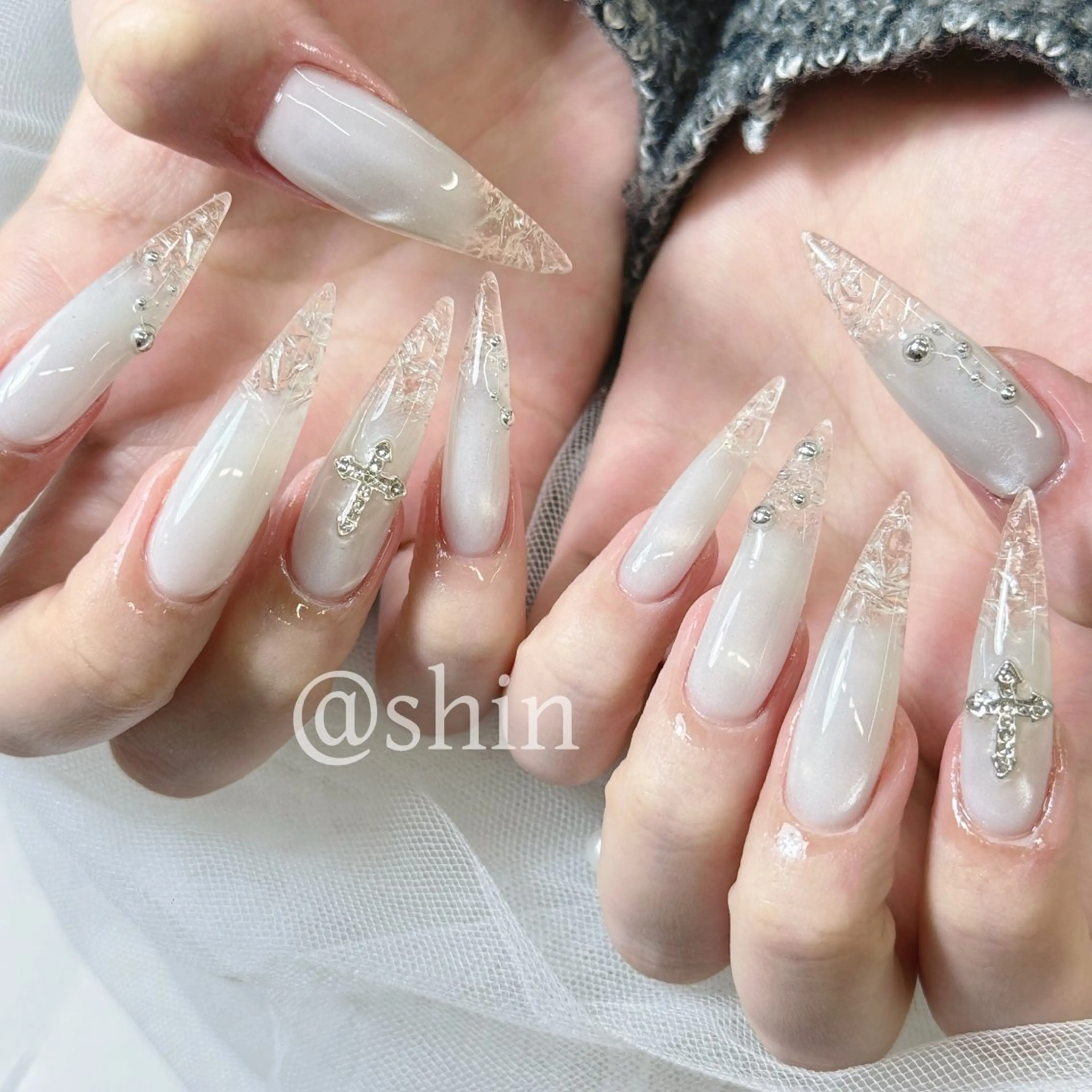 ネイル ハンドネイル Queen‘s シンのネイルデザイン