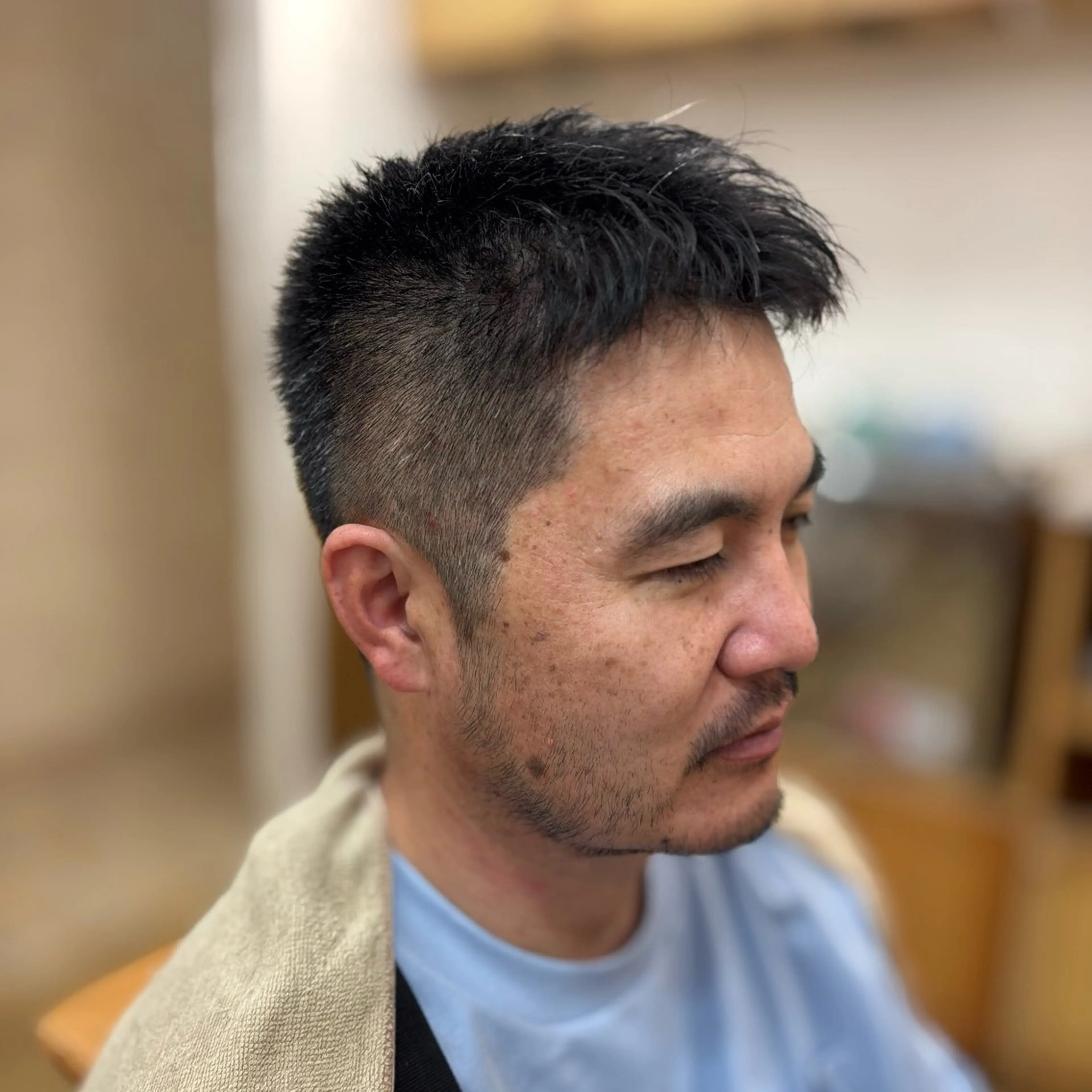 ショート カット 金山 仁成のヘアスタイル