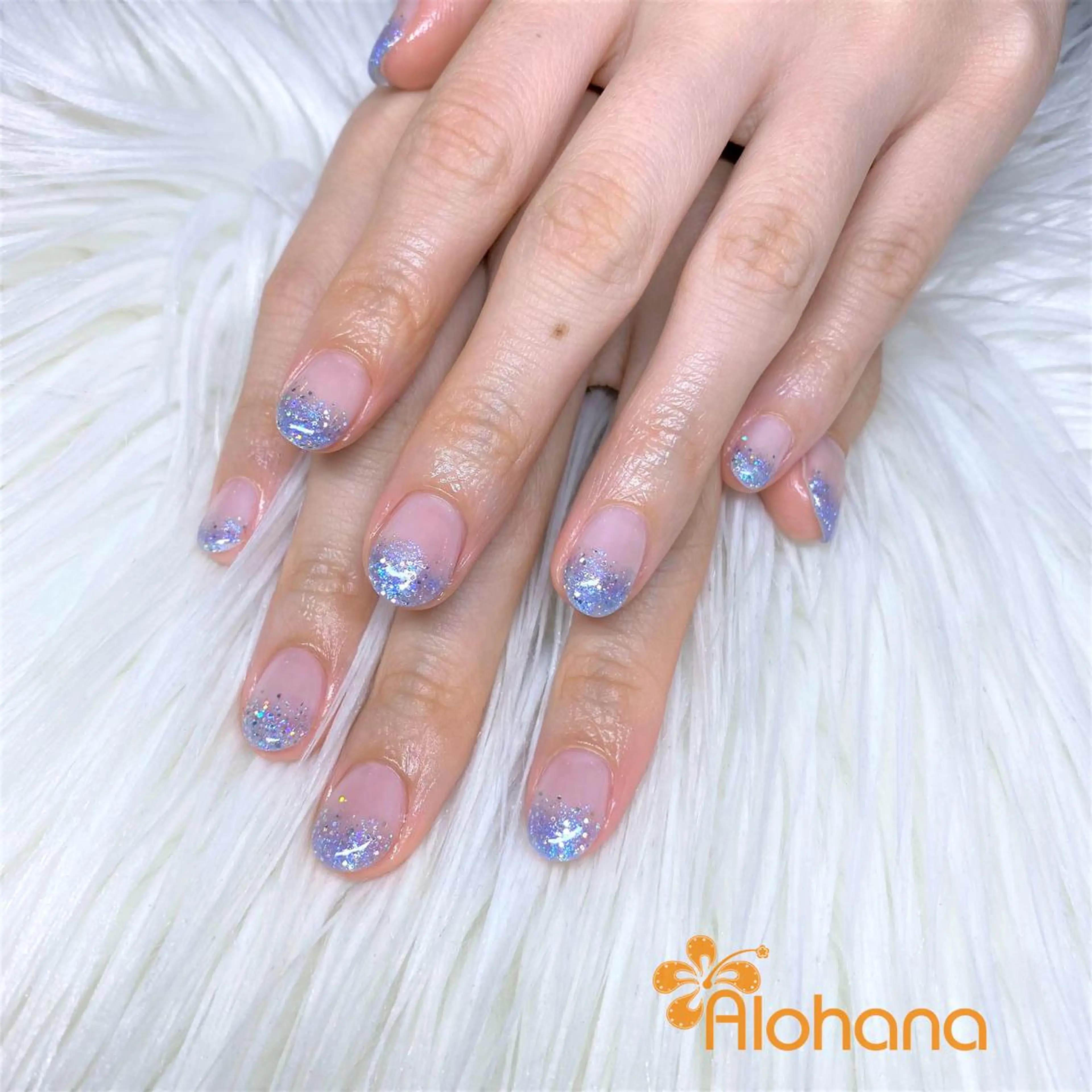 ネイル グラデーション ラメ(グリッター) ラメグラデーション ハンドネイル Alohana Minaのネイルデザイン