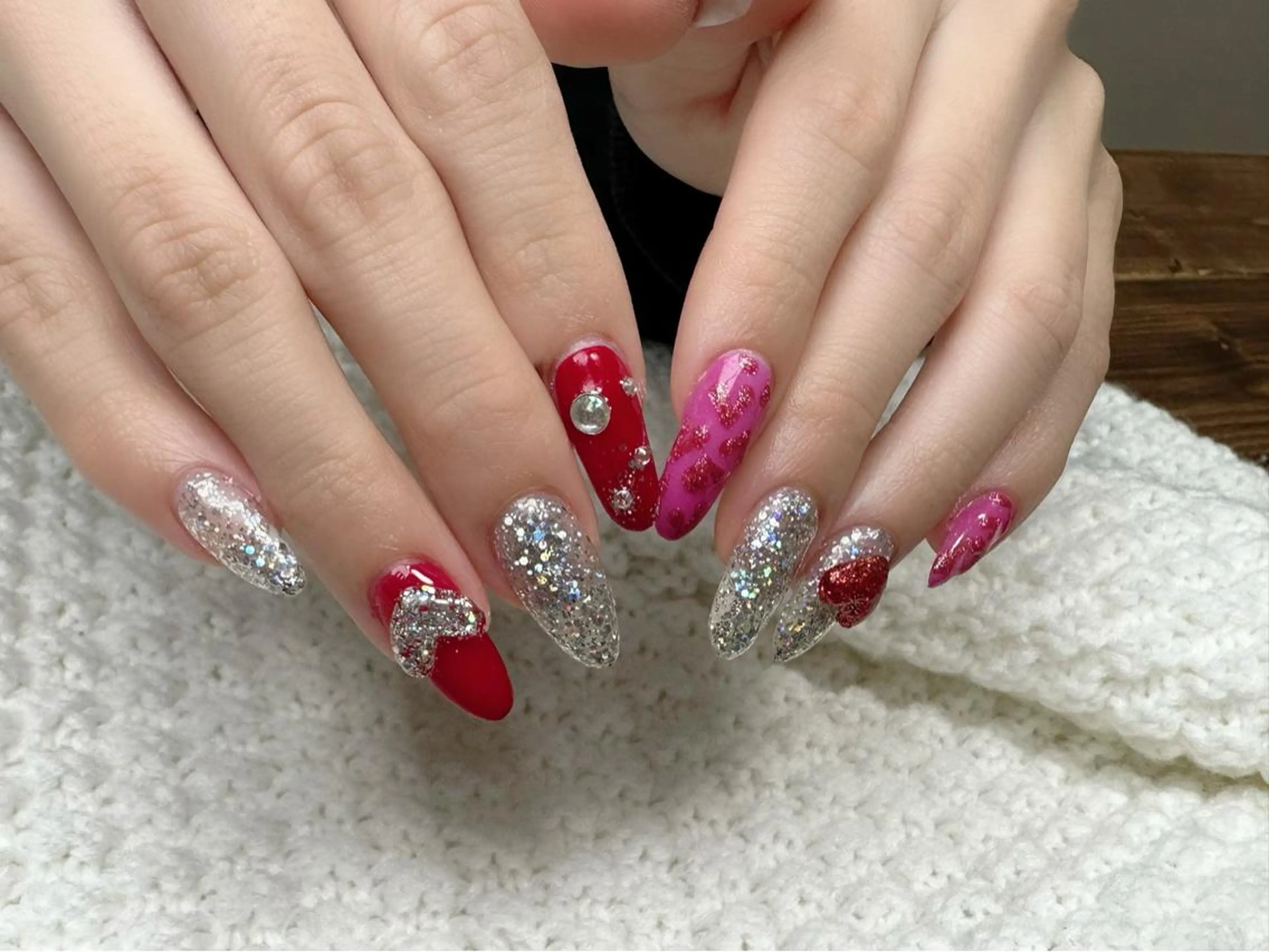 ネイル 新山 聖のネイルデザイン