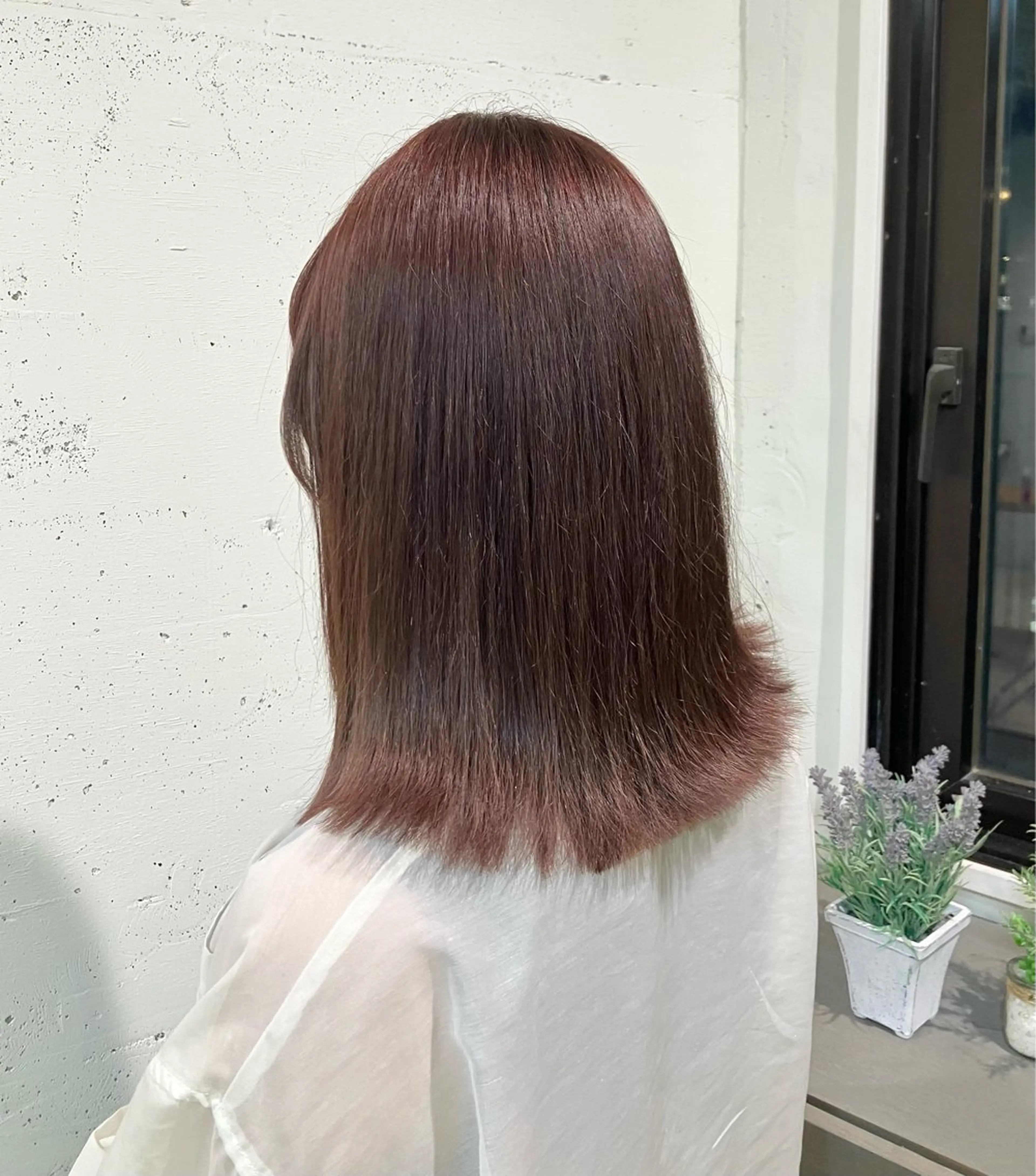 ミディアム カラー 透明感カラー🎀／ 寒色カラー／マツエクのヘアスタイル