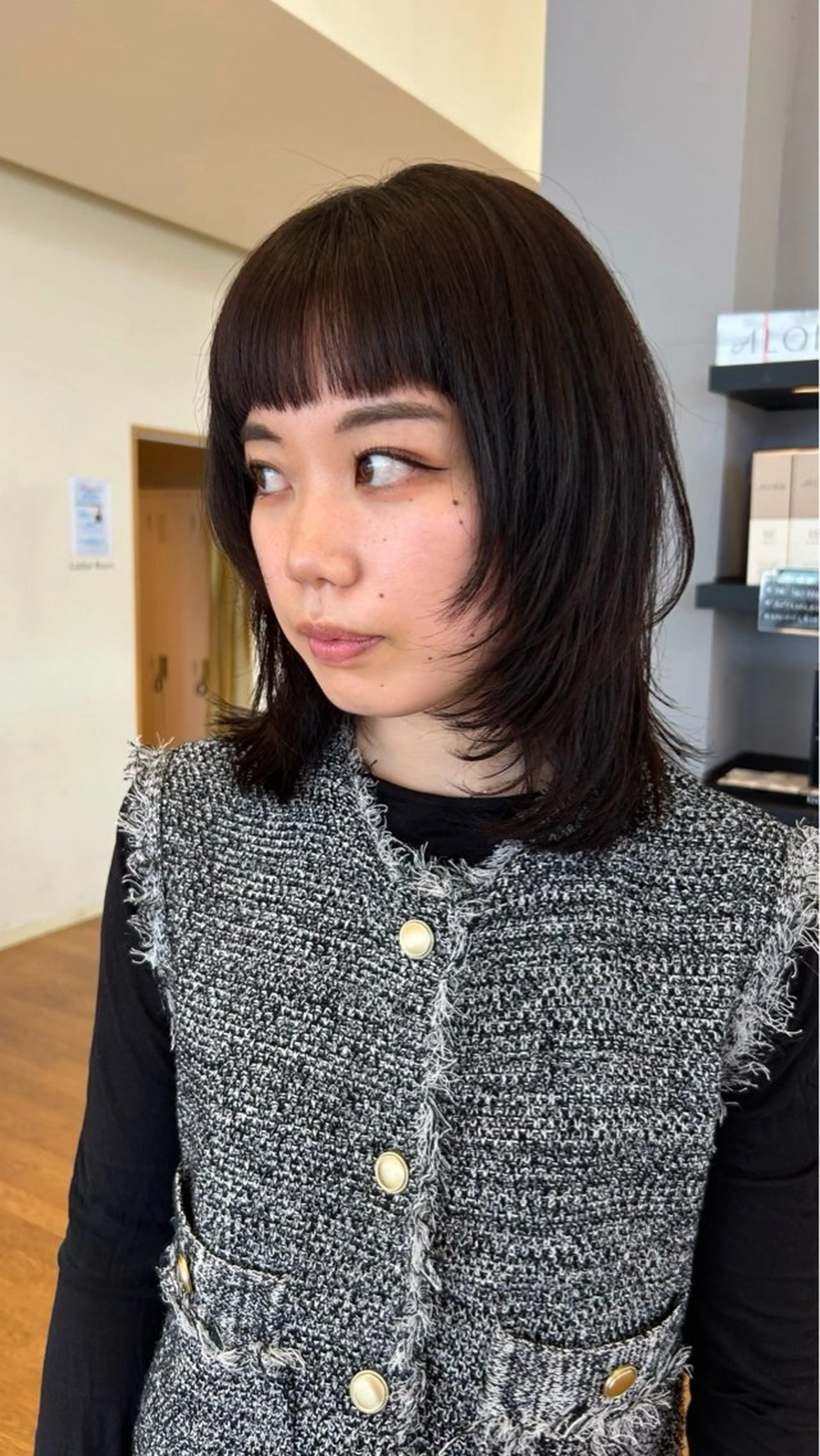 ミディアム SARA もものヘアスタイル