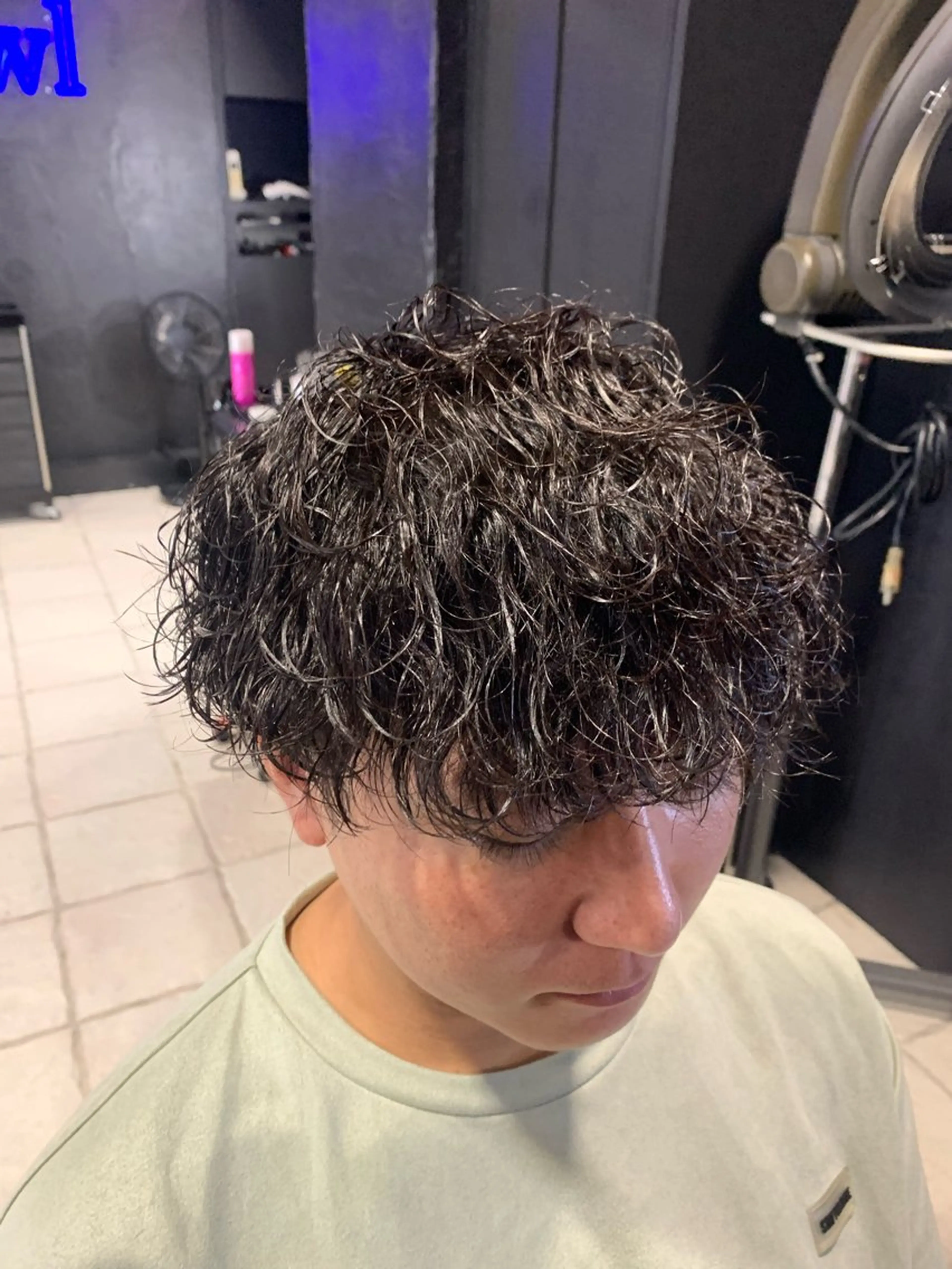 ショート メンズ マッシュ 波巻きパーマ メンズパーマ/難波/ 心斎橋　室園亮佑のヘアスタイル