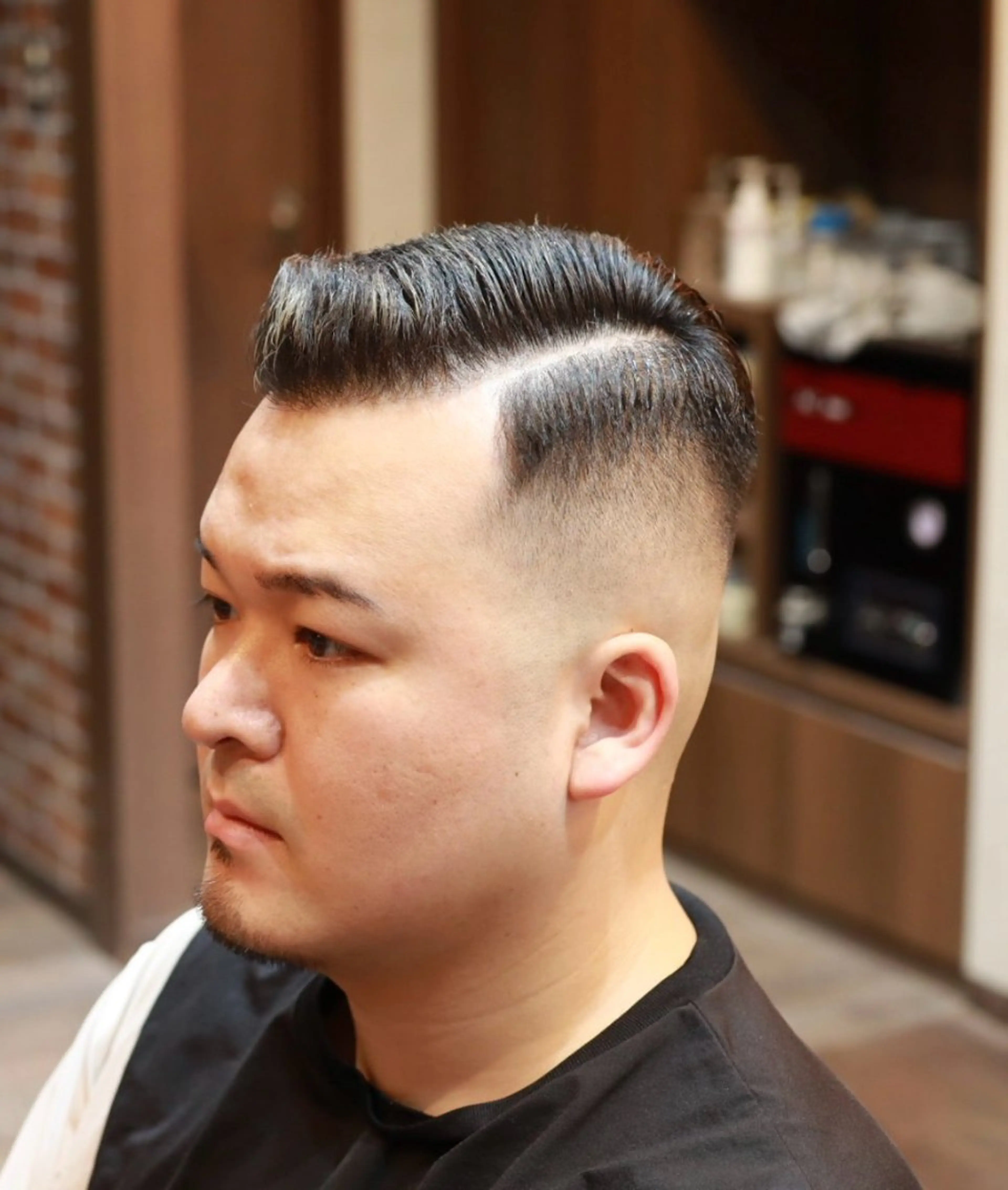 ショート メンズ フェードカット スキンフェード 吉田 愛恵のヘアスタイル