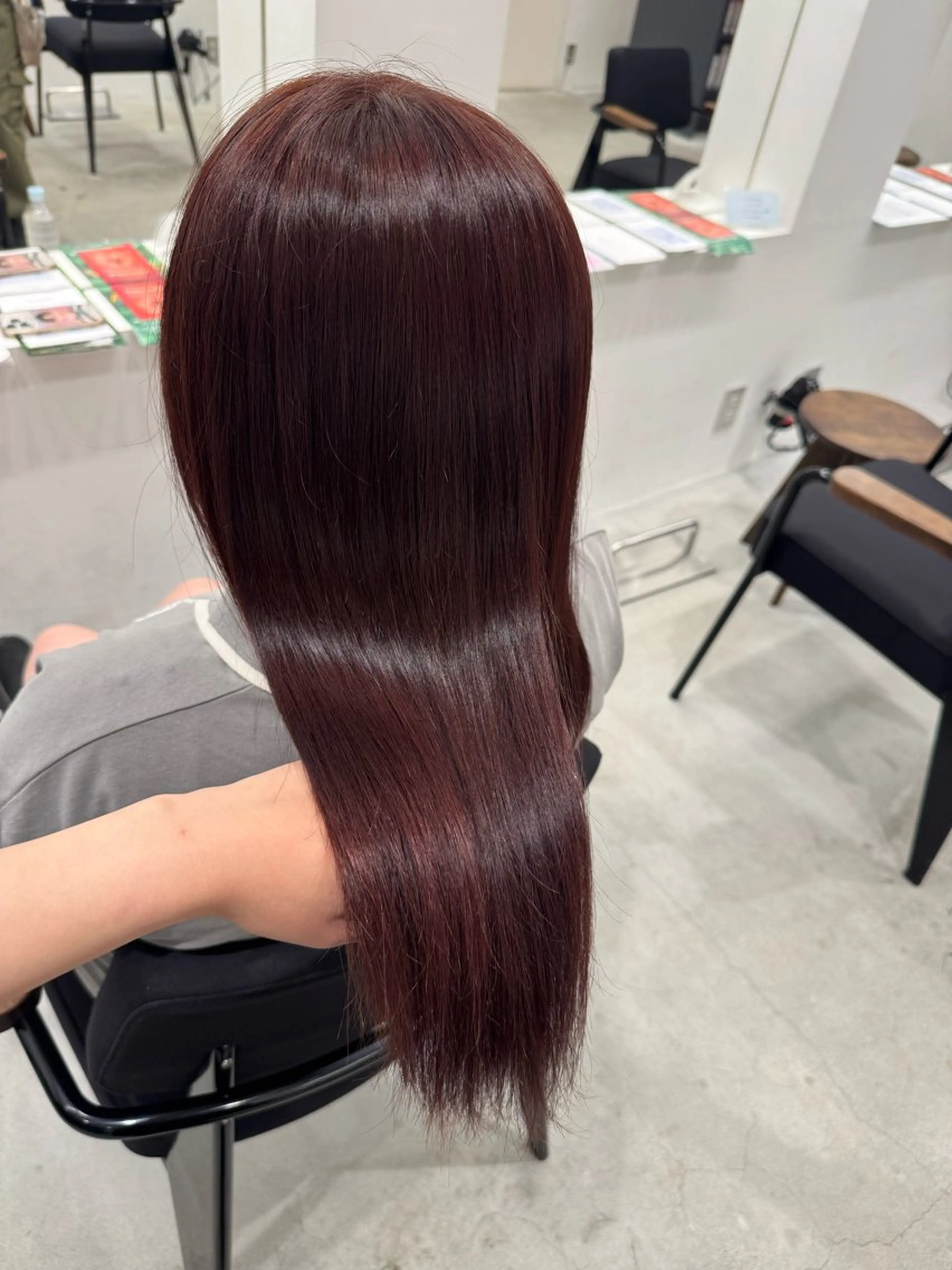 ロング カラー ブラウンカラー ピンクカラー ピンクブラウン 萩原 紗妃のヘアスタイル