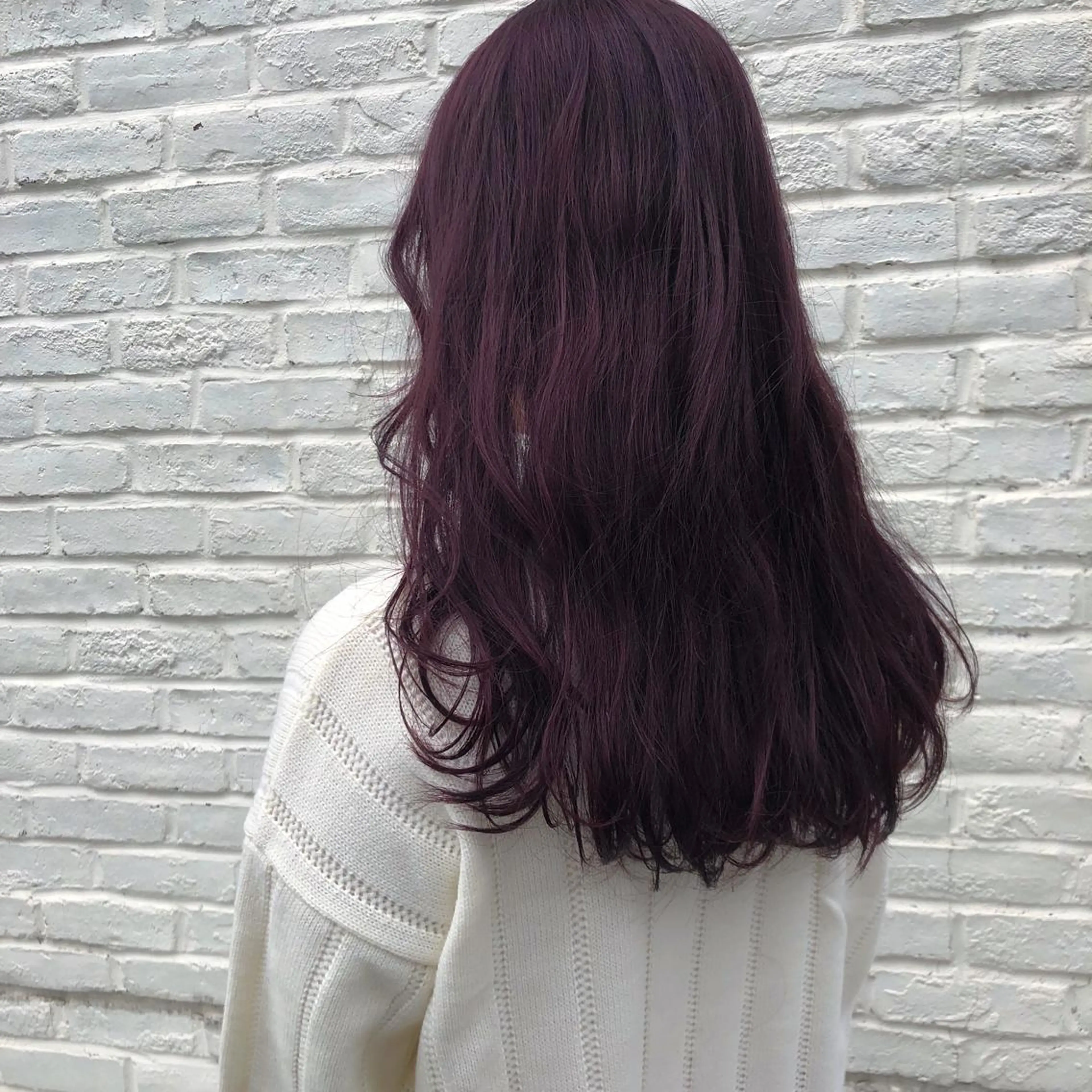 セミロング カラー カシス ニシオカ タクヤのヘアスタイル