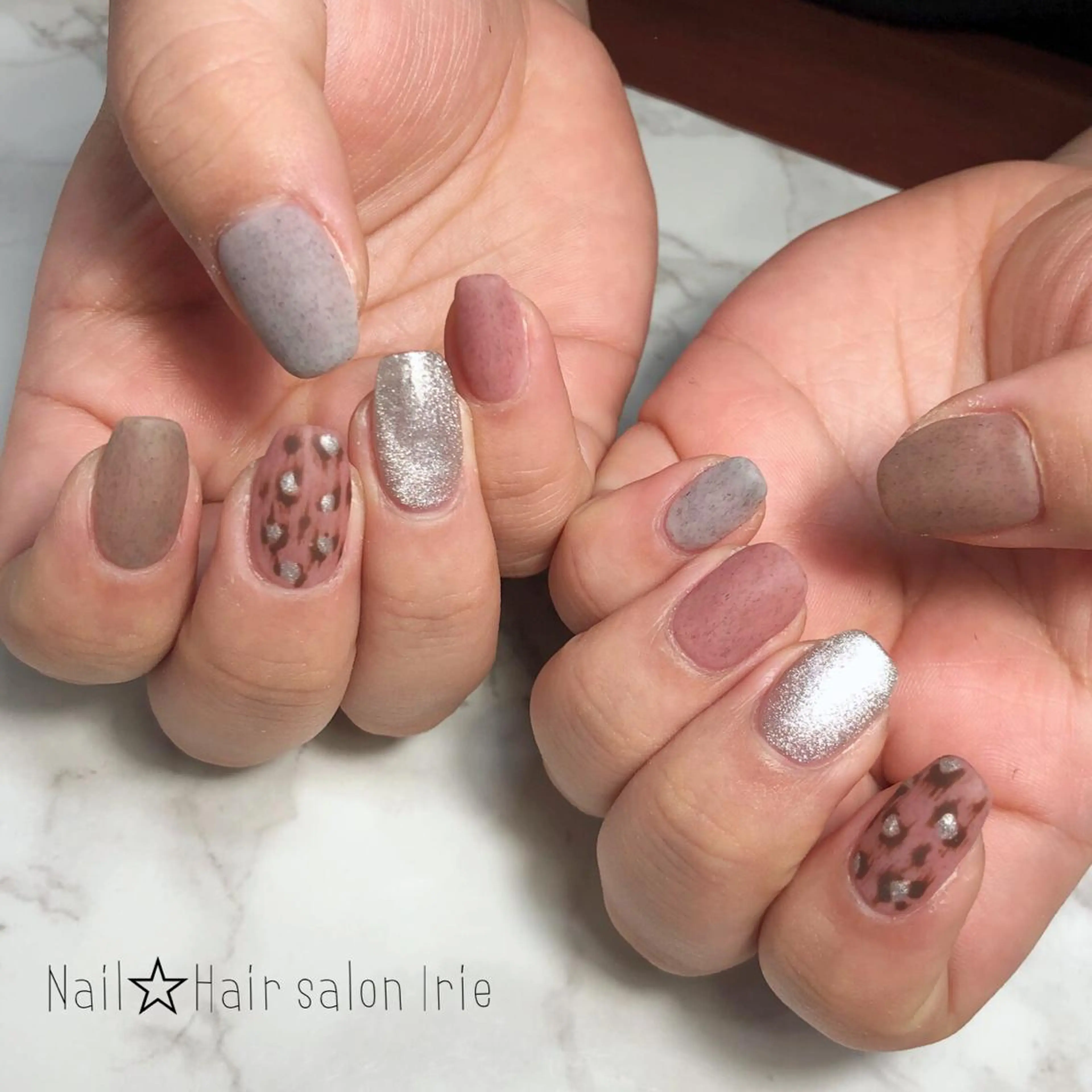 ネイル ハンドネイル ハンドケア Hair salon Irie所属・與儀 知佳のネイルデザイン