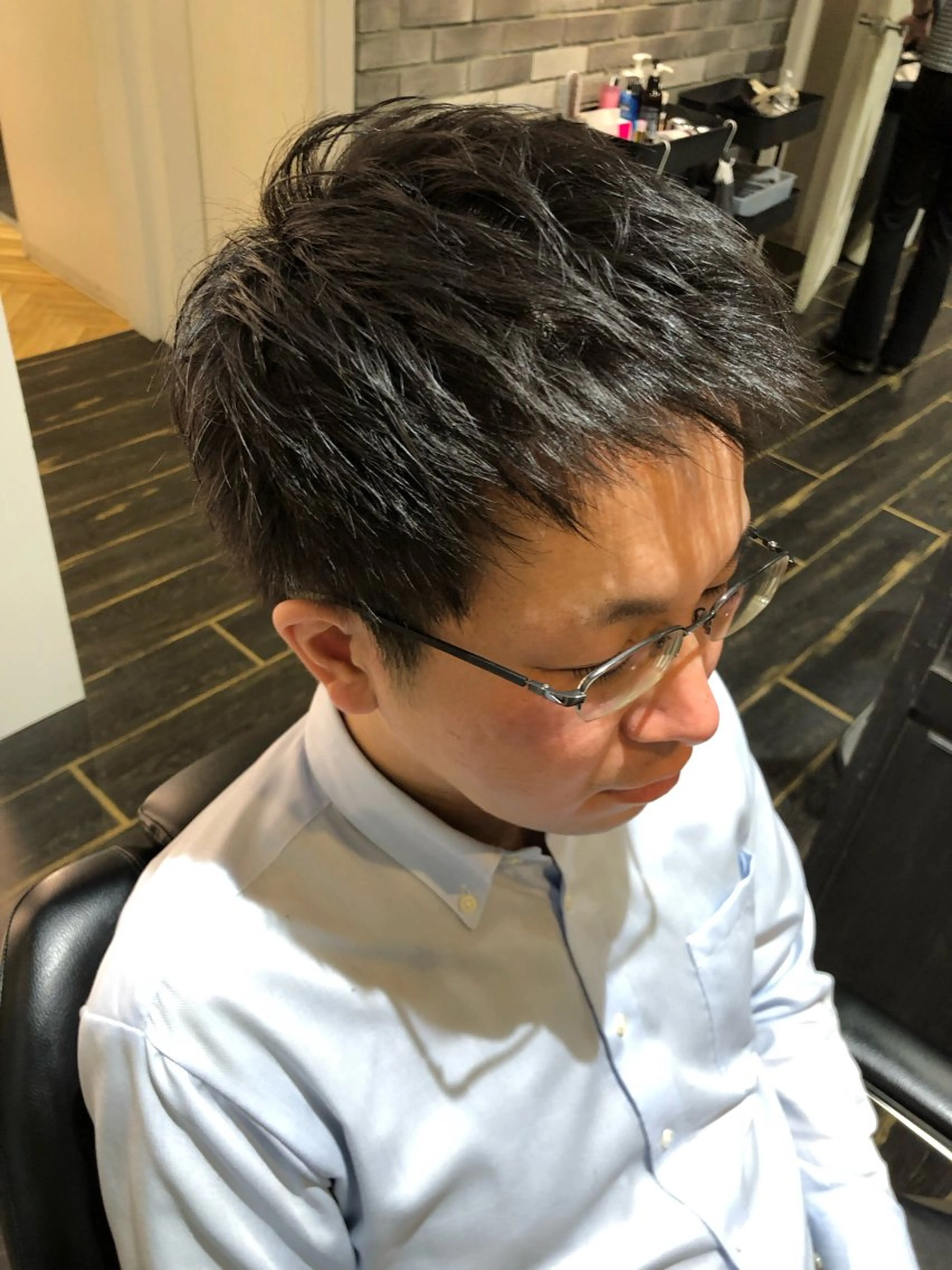 メンズ アイブロウ カット 【大人髪】men's パーマ/潤艶髪のヘアスタイル