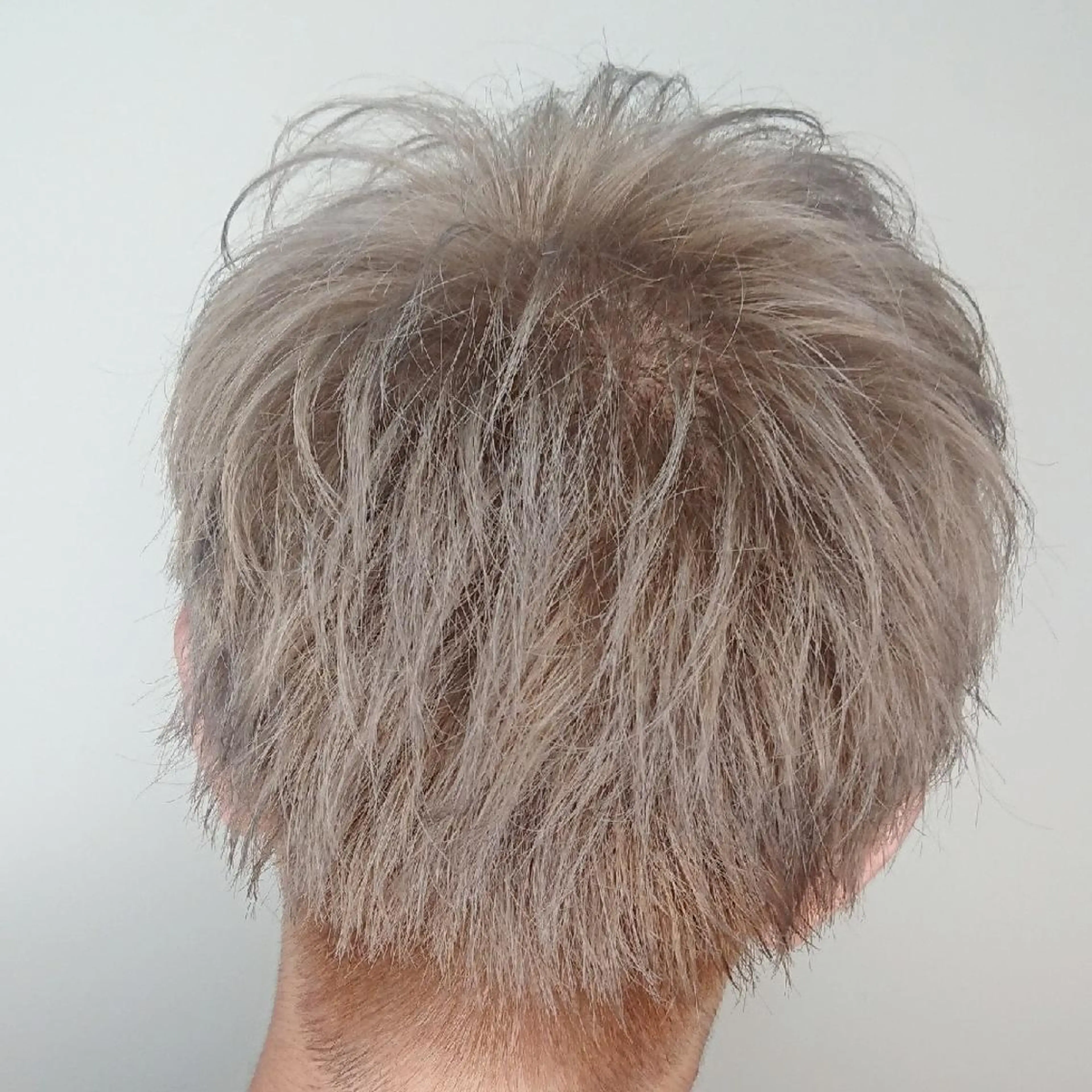 メンズ カラー パーマ ヘアアレンジ カット ヘアカラー ブリーチ/ヘアケア/ 艶髪/イギチハルのヘアスタイル