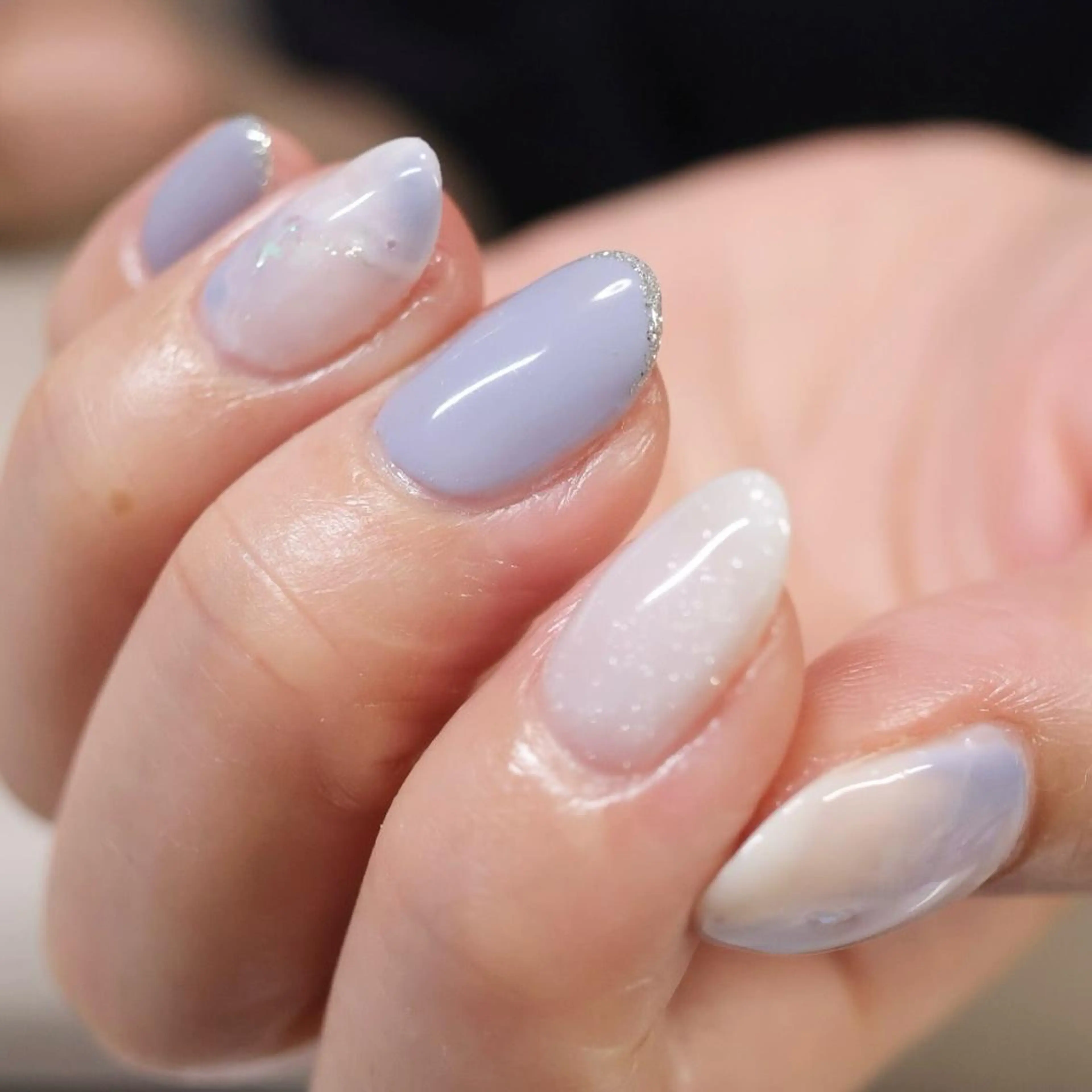 ネイル ブルー ニュアンスネイル 青木 綾子のネイルデザイン