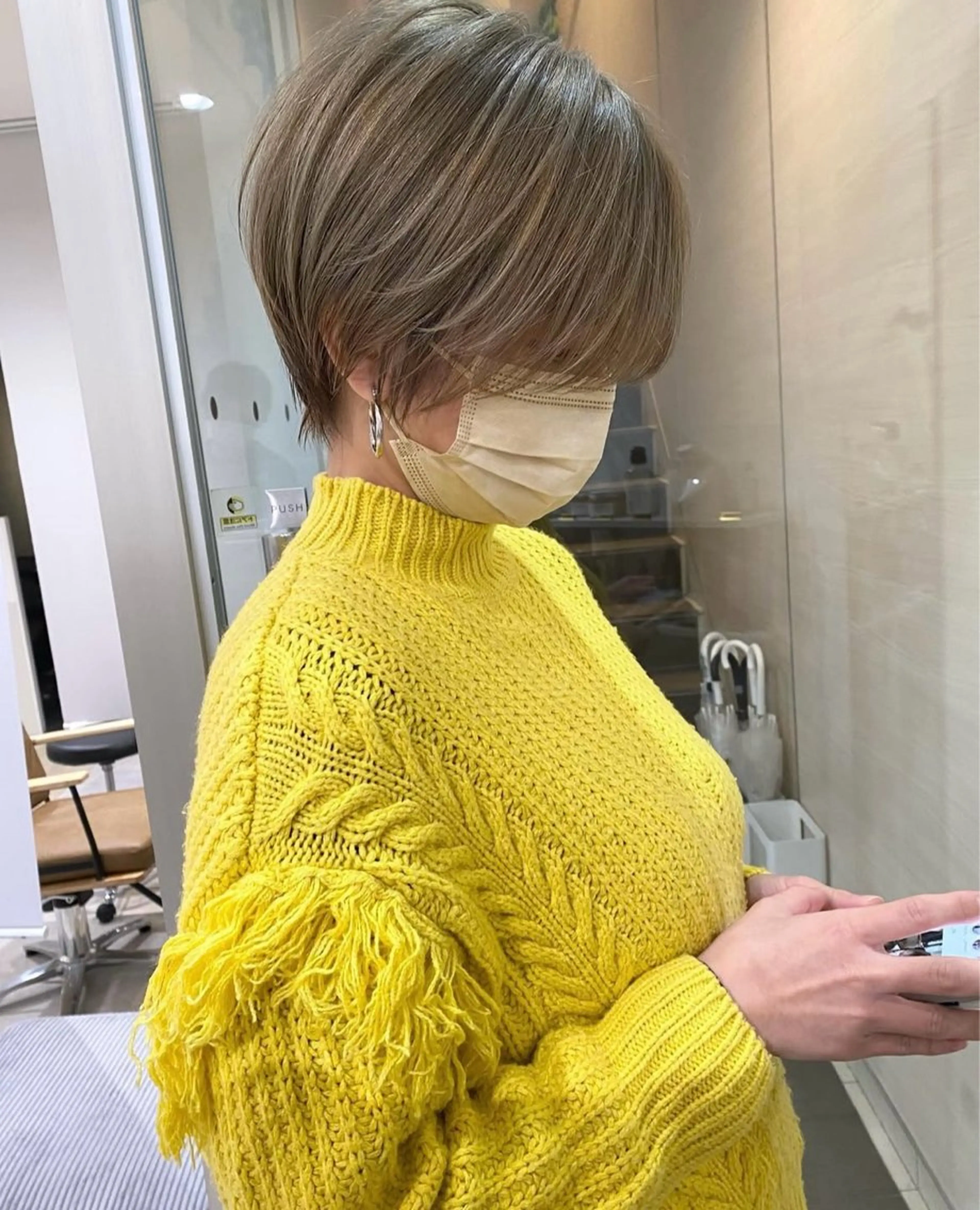 ショート 梅田🫧透明感カラー /小顔レイヤー/未来のヘアスタイル